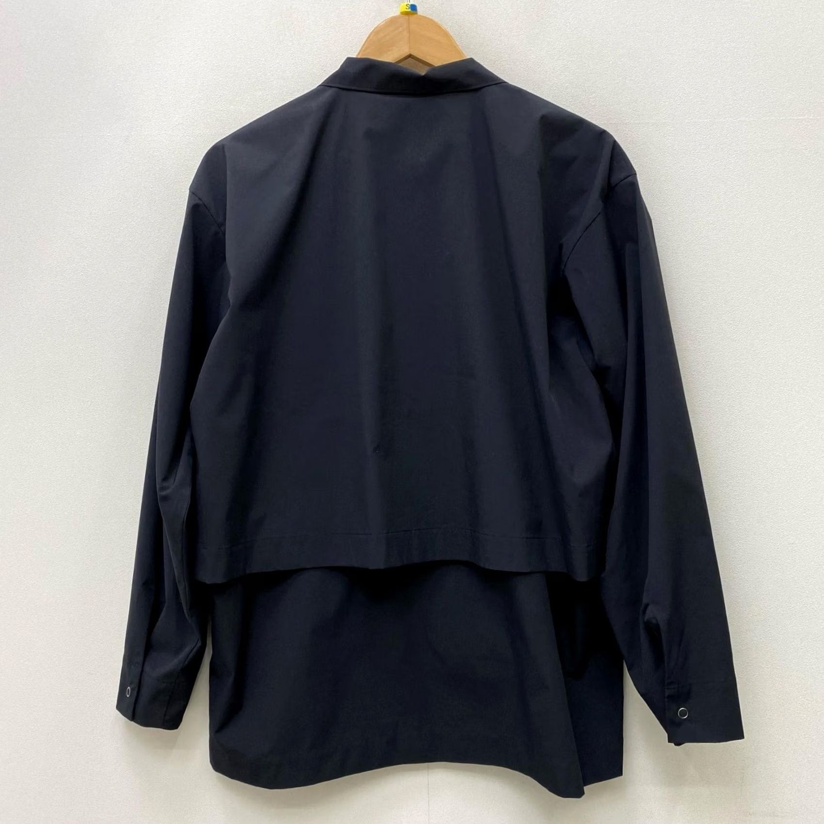Issey Miyake ISSEY MIYAKE HOMME PLISSE PACKABLE SHIRT Size 2 Black Mens Button-Up Long Sleeve Polyester Packable Shirt 72cm 60cm Size US XS / EU 42 / 0 - 2 Thumbnail