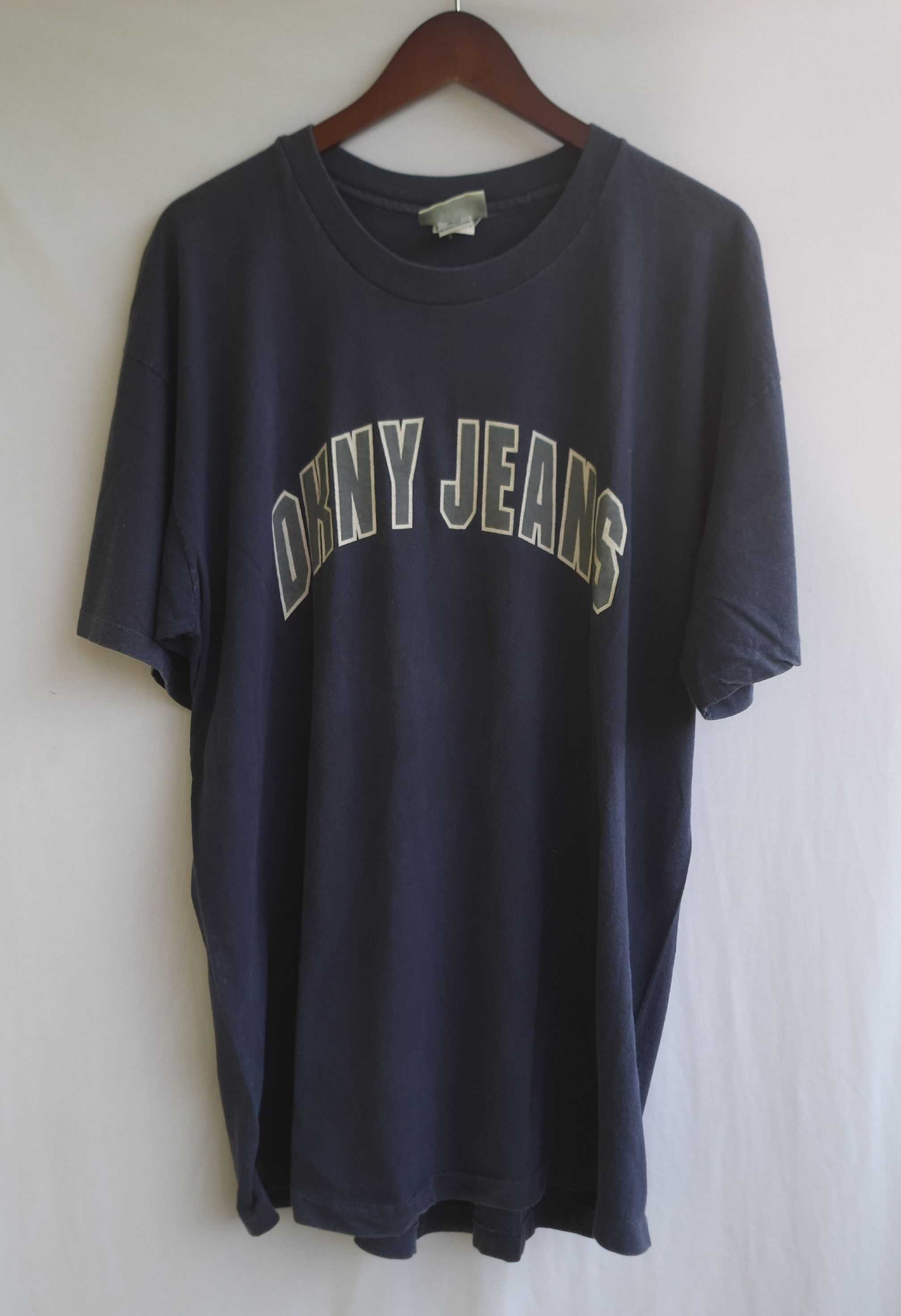 DKNY DKNY JEANS LOGO Vintage 90s T Shirt Size US XL / EU 56 / 4 - 1 Thumbnail