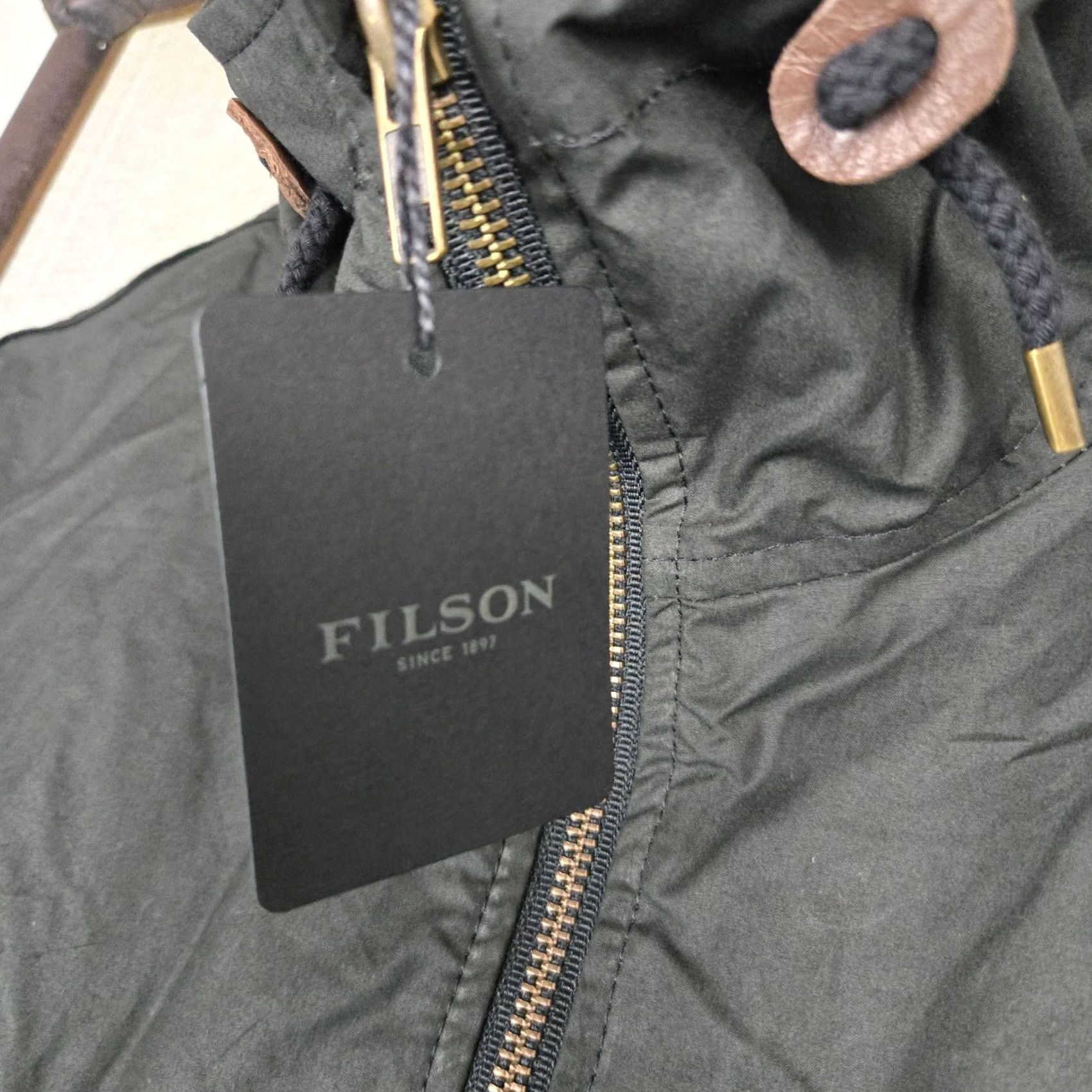 Filson VINTAGE Filson Womens Deck Jacket Hooded Oilskin Waxed Black Medium USA Size M / US 6-8 / IT 42-44 - 5 Thumbnail