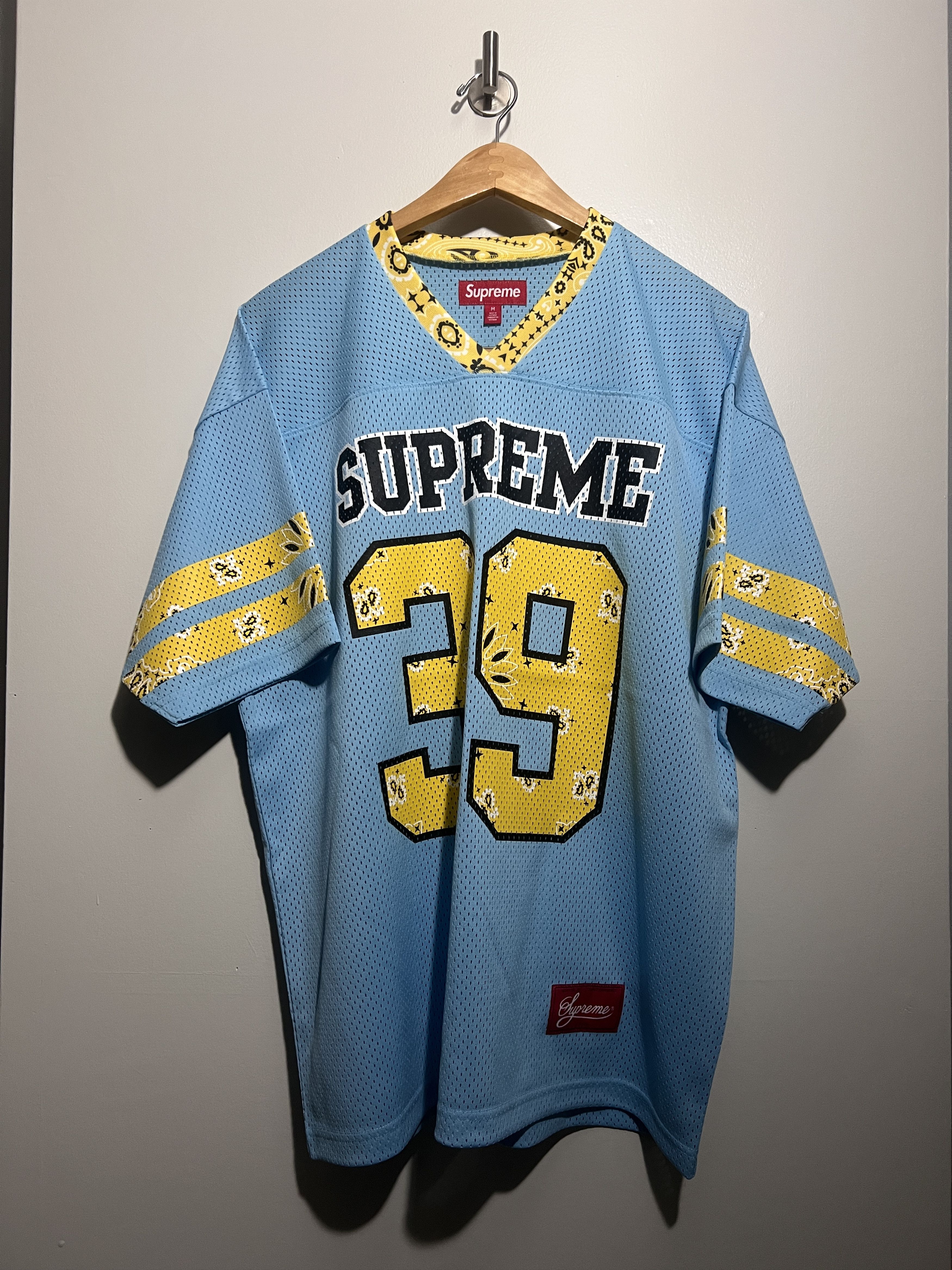 シャツ Supreme Bandana Football Jersey Blue Supreme Bandana Football Jersey Blue | ResellZone