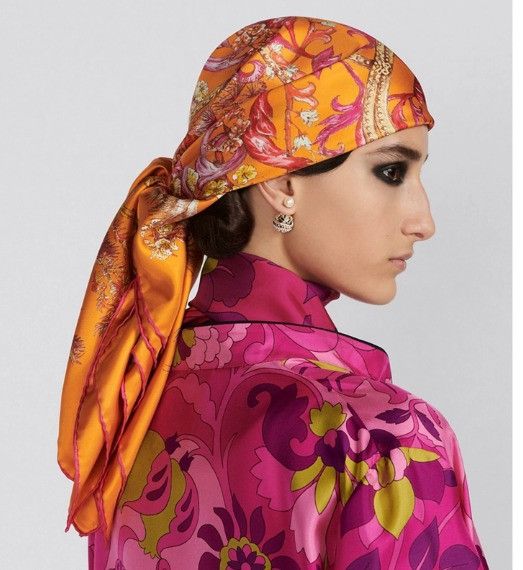 Dior o1w1db11024 Size: OS / Etoile de Voyage Square Scarf Size ONE SIZE - 5 Thumbnail