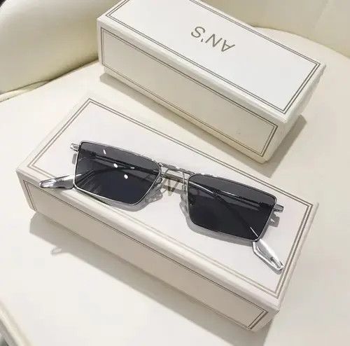 Designer Vintage square frame sunglasses Size ONE SIZE - 3 Thumbnail