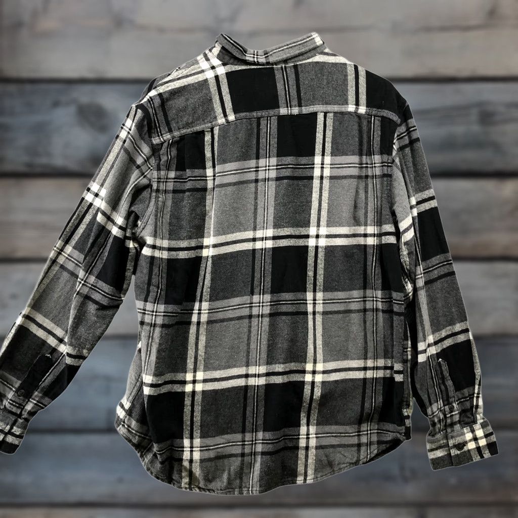 Old Navy Old Navy Shirt Mens L Plaid Cotton Flannel Button-Up Casual Workwear Gray Black Size US L / EU 52-54 / 3 - 1 Thumbnail