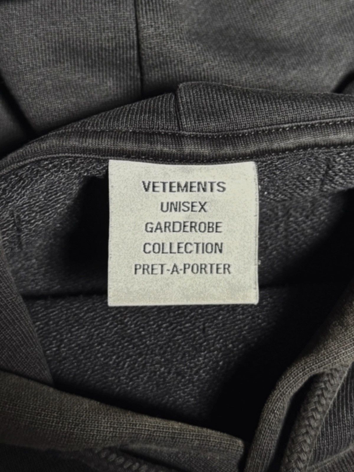 Vetements VETEMENTS Hardcore Patch Hoodie Size US L / EU 52-54 / 3 - 9 Thumbnail