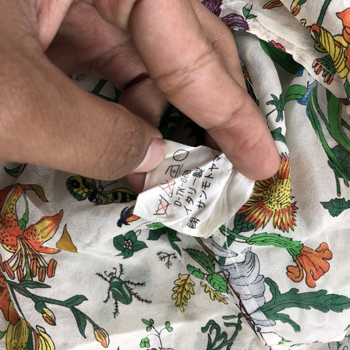 Gucci 1970s Gucci Silk Floral Old Pattern Blouse Italian Designer Size US S / EU 44-46 / 1 - 11 Thumbnail