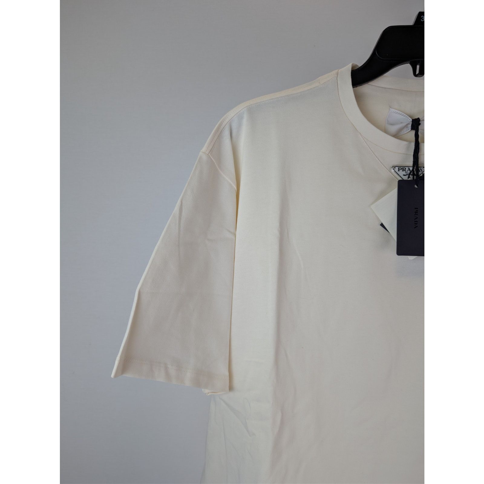 Prada o1rshd1 Prada T-Shirt in Beige Size US XXL / EU 58 / 5 - 6 Thumbnail