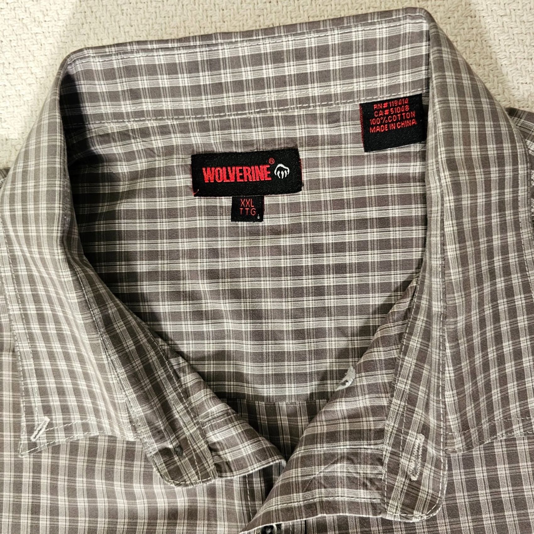 Vintage Wolverine Button-Up Shirt Men's 2XL Gray Plaid Short Sleeve Work Casual Pocket Size US XXL / EU 58 / 5 - 2 Thumbnail