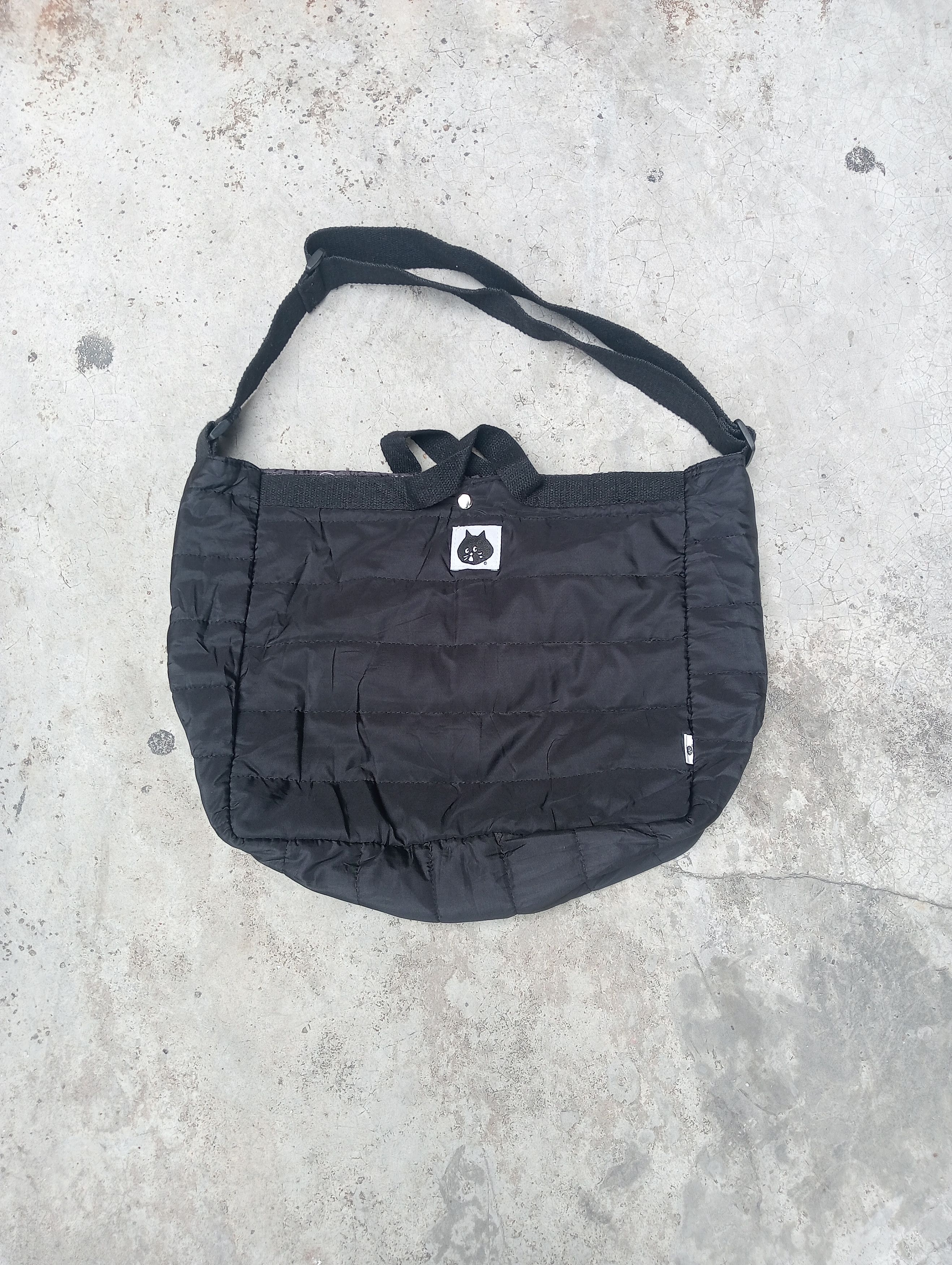 Issey Miyake Ne-net Issey Miyake Puffer Shoulder Bag Size ONE SIZE - 1 Thumbnail