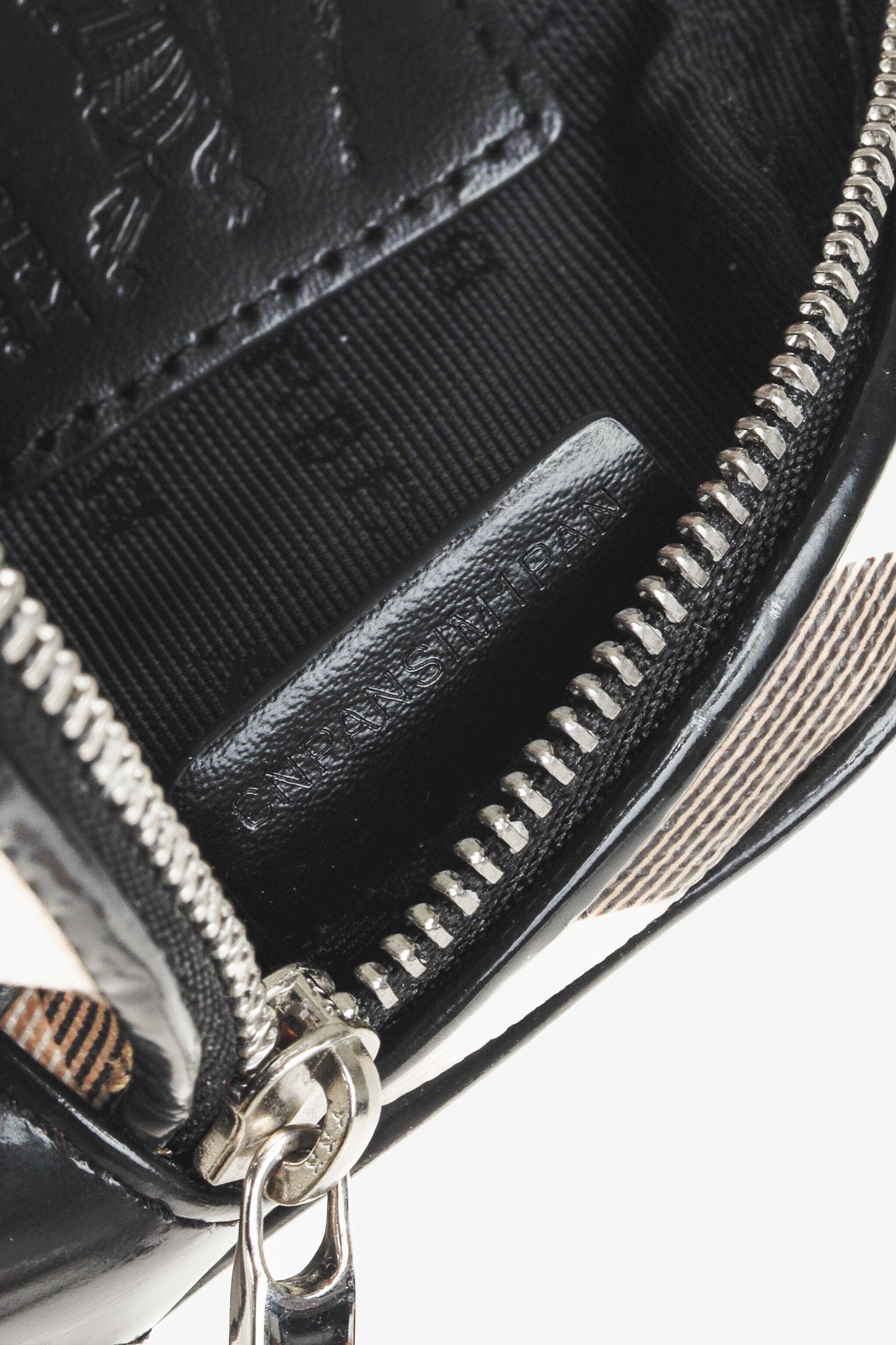 Burberry Burberry Black Patent Trim Nova Check Camera Pouch Wristlet Size ONE SIZE - 9 Thumbnail