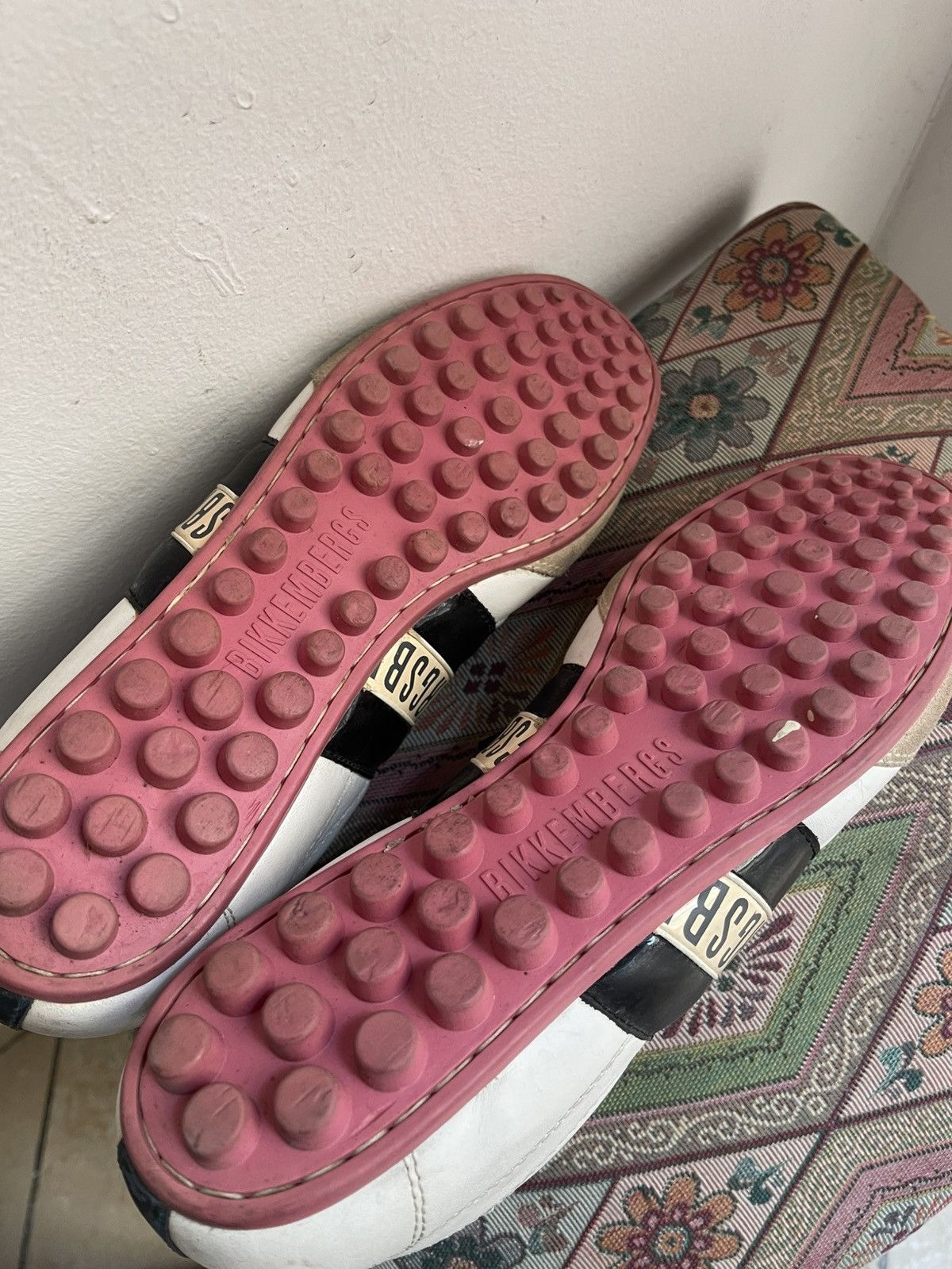 Dirk Bikkembergs Dirk Bikkembergs Soccer Shoes pink sole Size US 9 / EU 42 - 8 Thumbnail