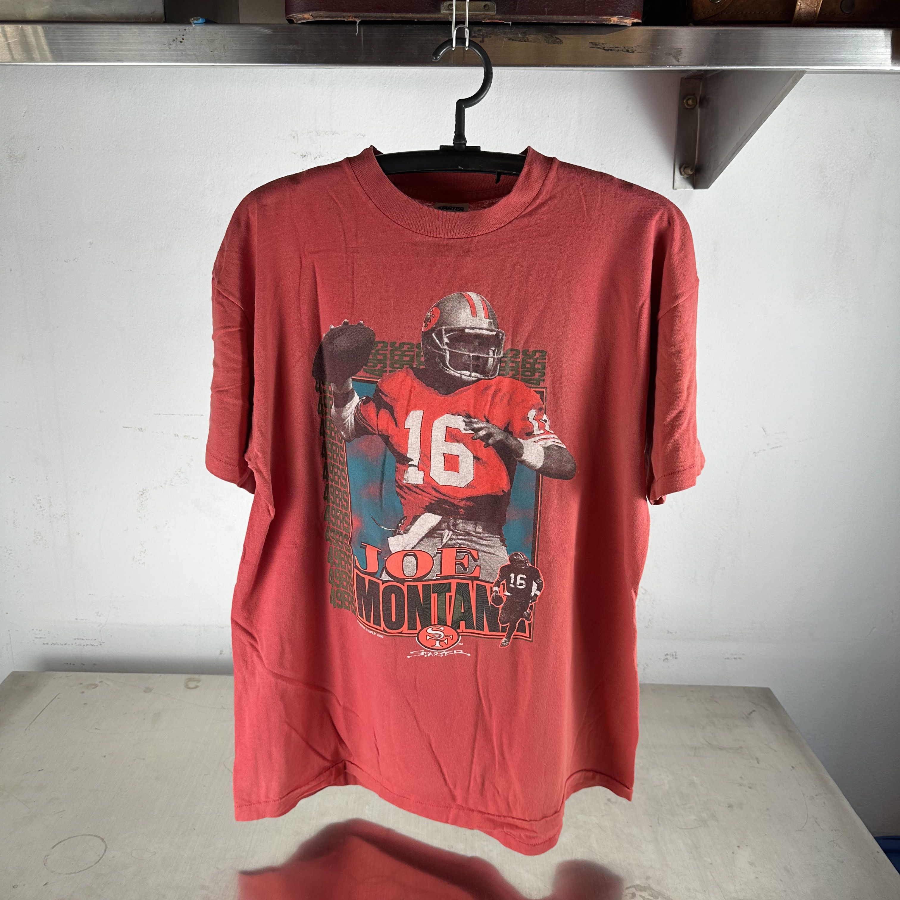Vintage 1990 Joe Montana San Francisco 49ers NFL Starter T-Shirt Size US XL / EU 56 / 4 - 1 Thumbnail