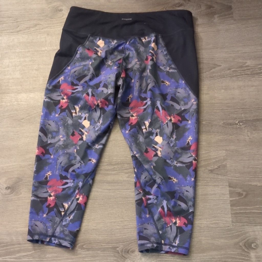 Patagonia Patagonia Centered Crop Leggings Abstract Jungle XL Size 34" / US 12 / IT 48 - 9 Thumbnail