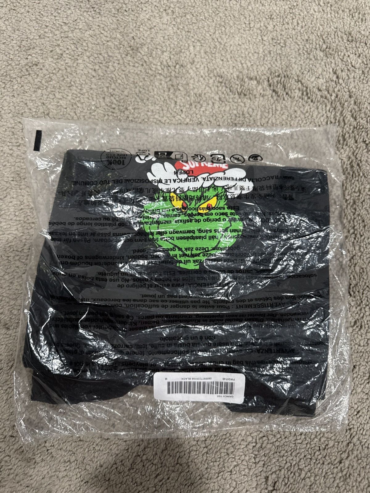Supreme X grinch tee
