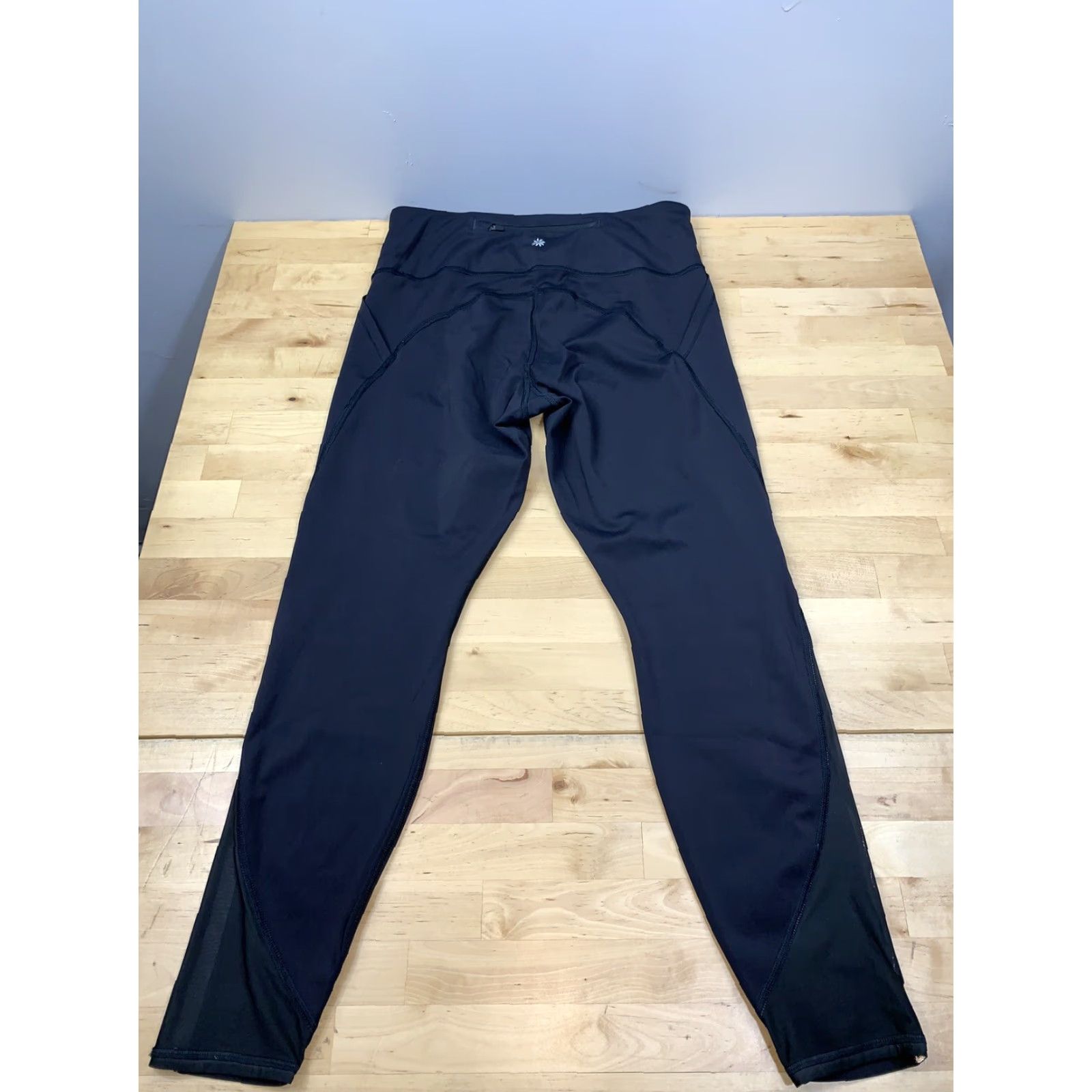Athleta Athleta Leggings Cropped Black Casual Activewear Women PM Petite | 7/8 Breathable Compression Elastic Waist Size 32" / US 10 / IT 46 - 2 Thumbnail