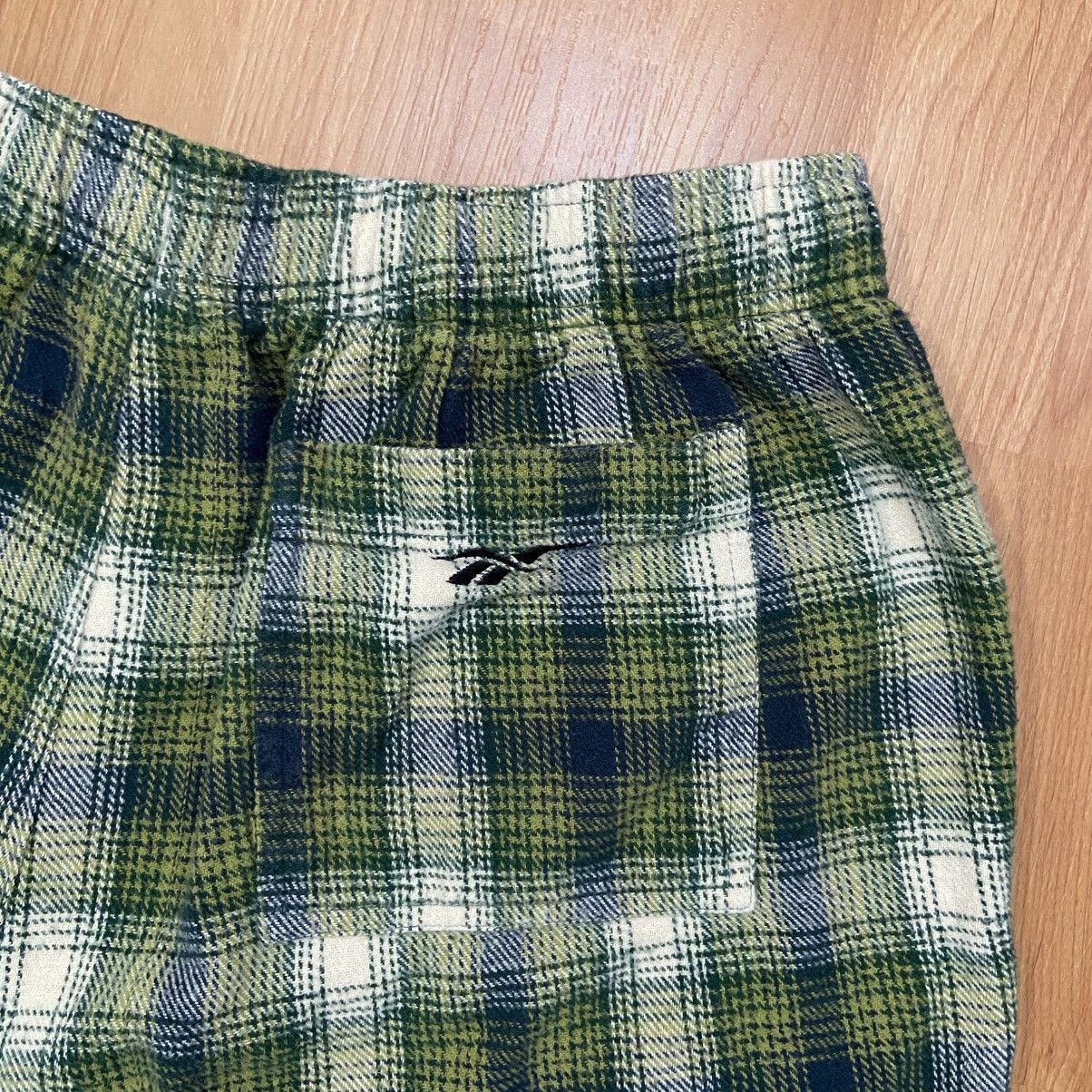 Reebok × Vintage Vintage Reebok Men’s Above The Rim Logo Plaid Shorts Large Size US 36 / EU 52 - 6 Thumbnail