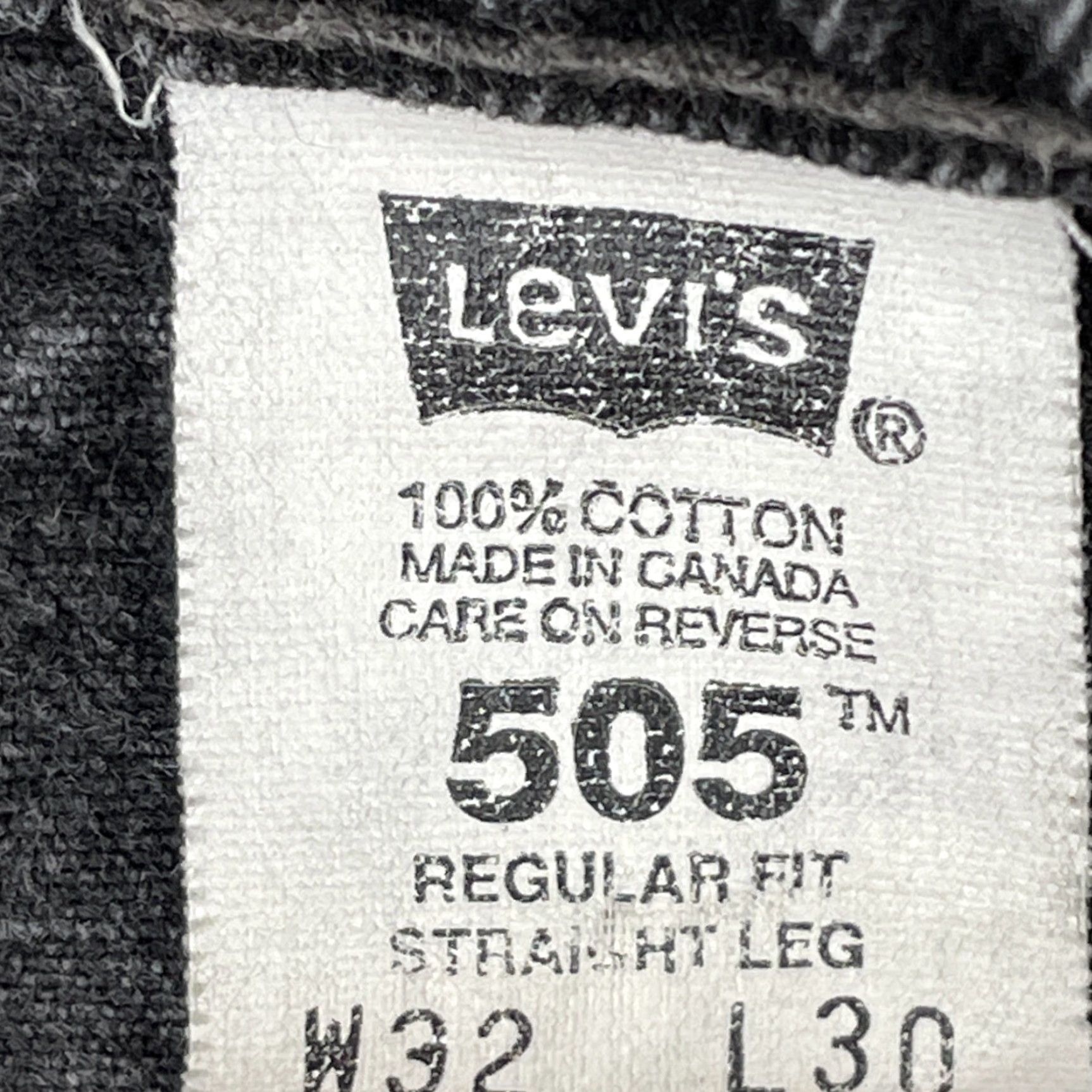 Levi's VINTAGE Levi’s 505 Denim Jeans Black 30x28 Regular 90s Grunge Canada Mens Size US 30 / EU 46 - 4 Thumbnail