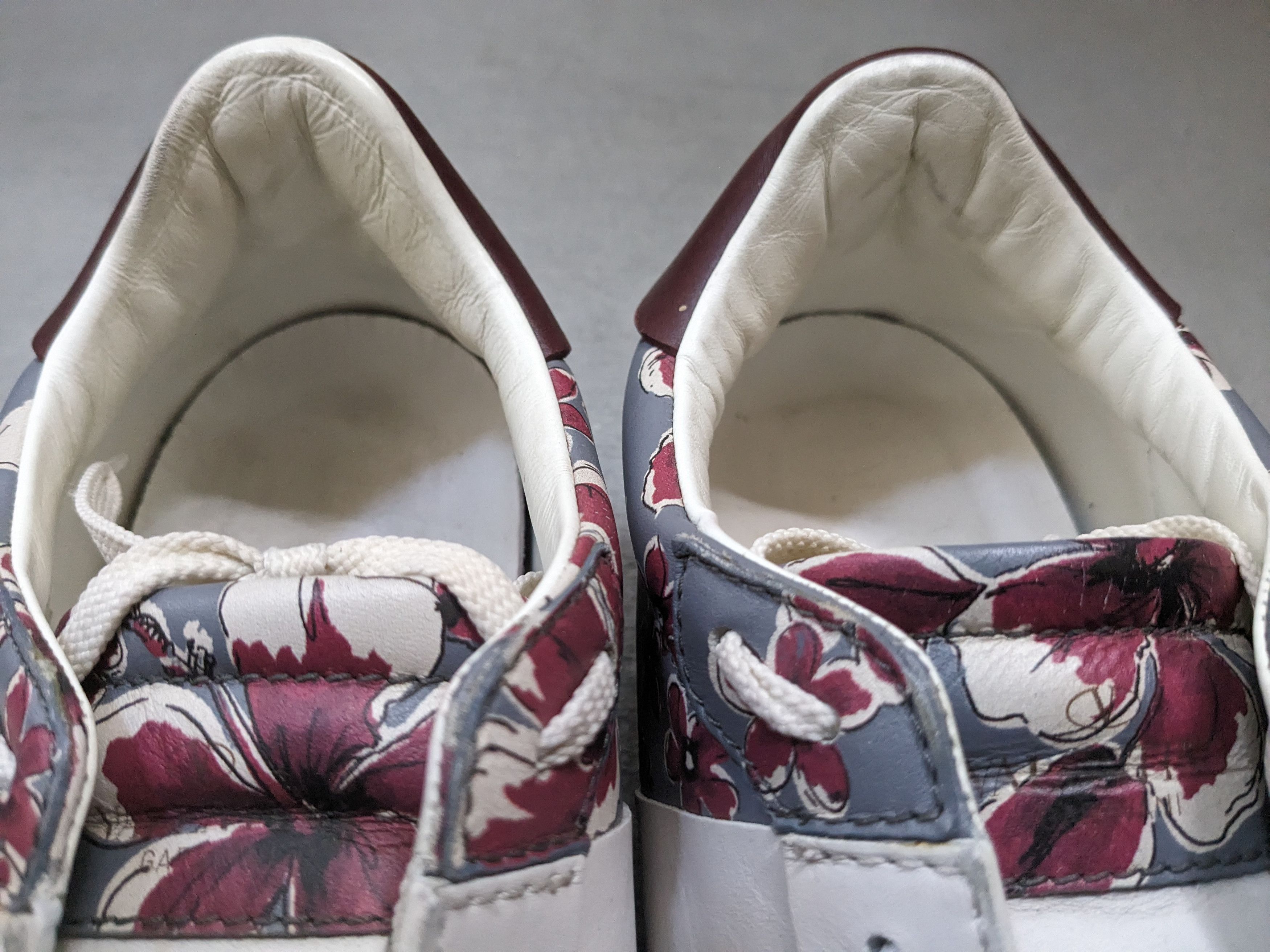 Valentino Valentino Rockstud Sneakers 9.5 42.5 Floral Gray Leather Size US 9.5 / EU 42-43 - 7 Thumbnail