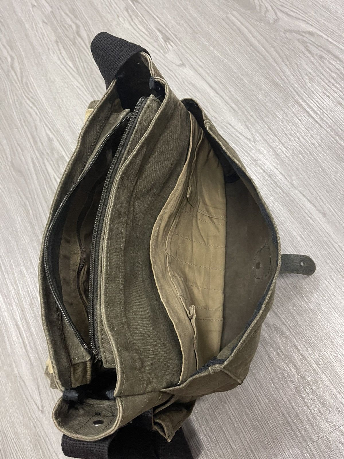Vintage Vintage Stitch-On Heavy Duty Japan Crossbody Bag Size ONE SIZE - 16 Thumbnail