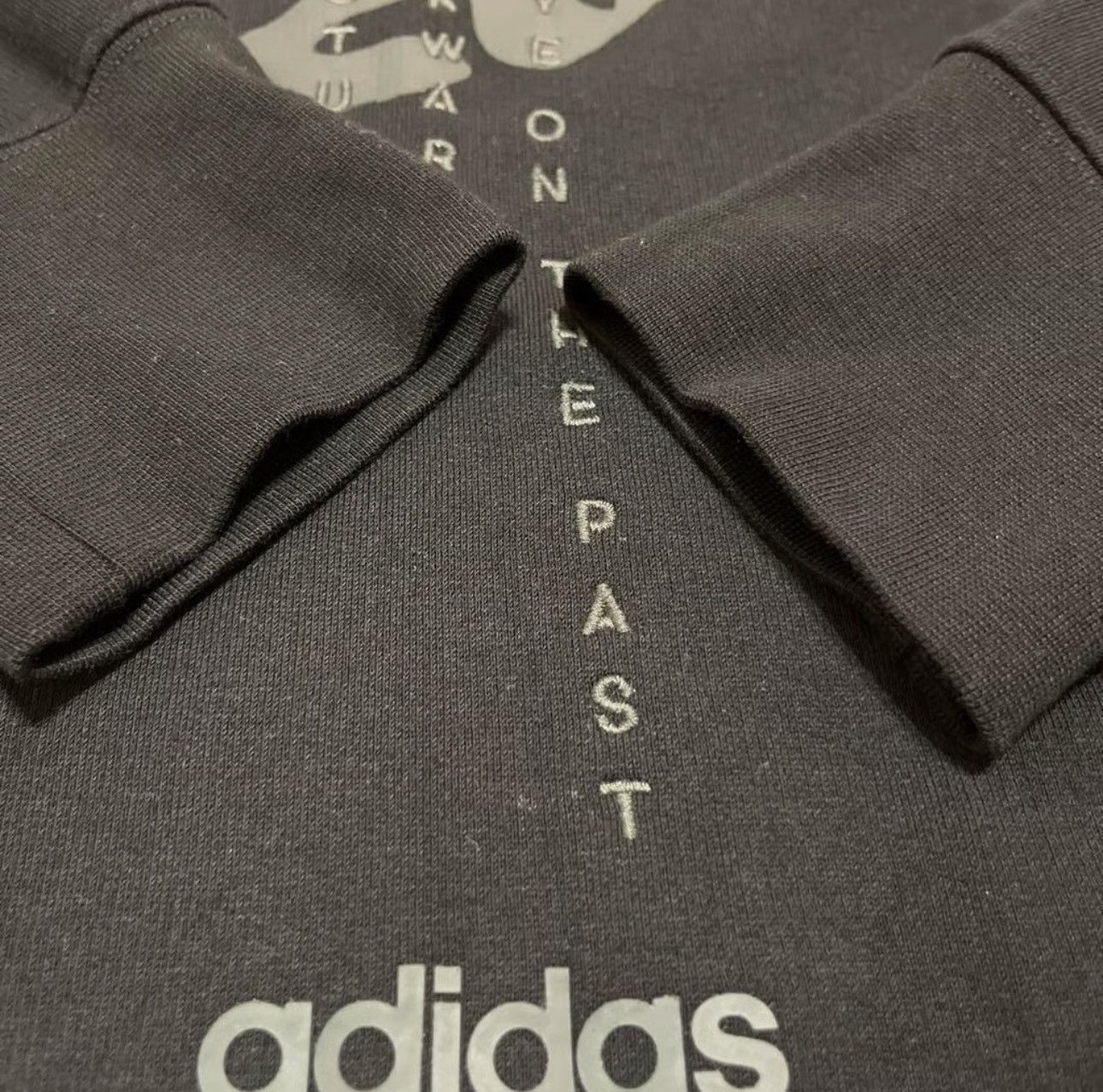 Y-3 × Yohji Yamamoto Y-3 Adidas Yohji Yamamoto 20th Anniversary CH1 Logo Hoodie Size US L / EU 52-54 / 3 - 7 Thumbnail