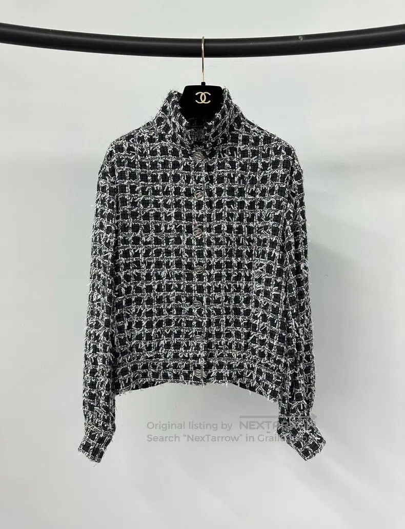 Chanel Chanel 23A tweed knitted coat Size XXS / US 00 / IT 34 - 1 Thumbnail