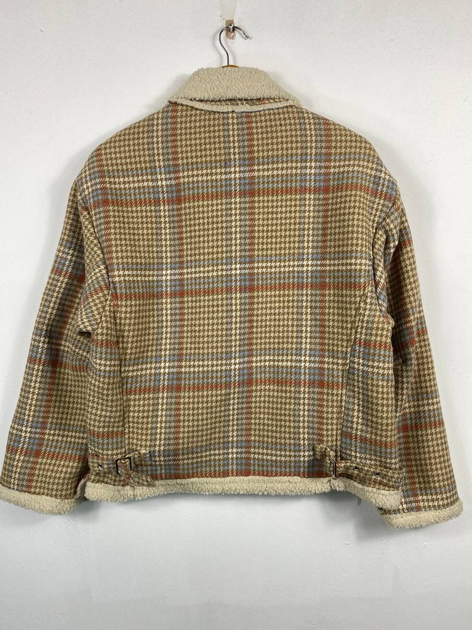 Japanese Brand japanese brand sherpa jacket nice design Size US L / EU 52-54 / 3 - 10 Thumbnail