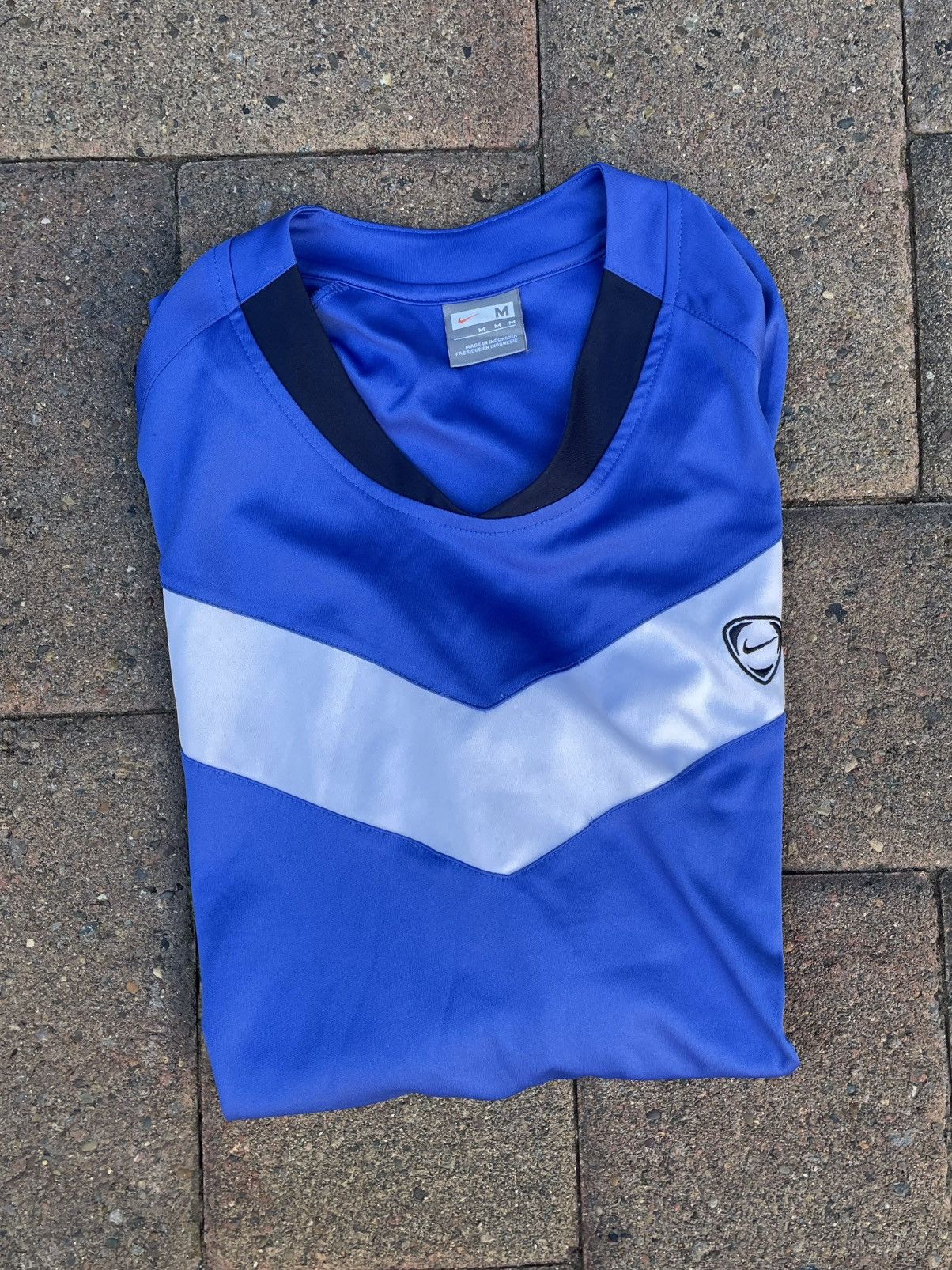 Nike Vintage Nike Soccer Shirt Men’s Medium M Swoosh Athletic Tee Size US M / EU 48-50 / 2 - 5 Thumbnail
