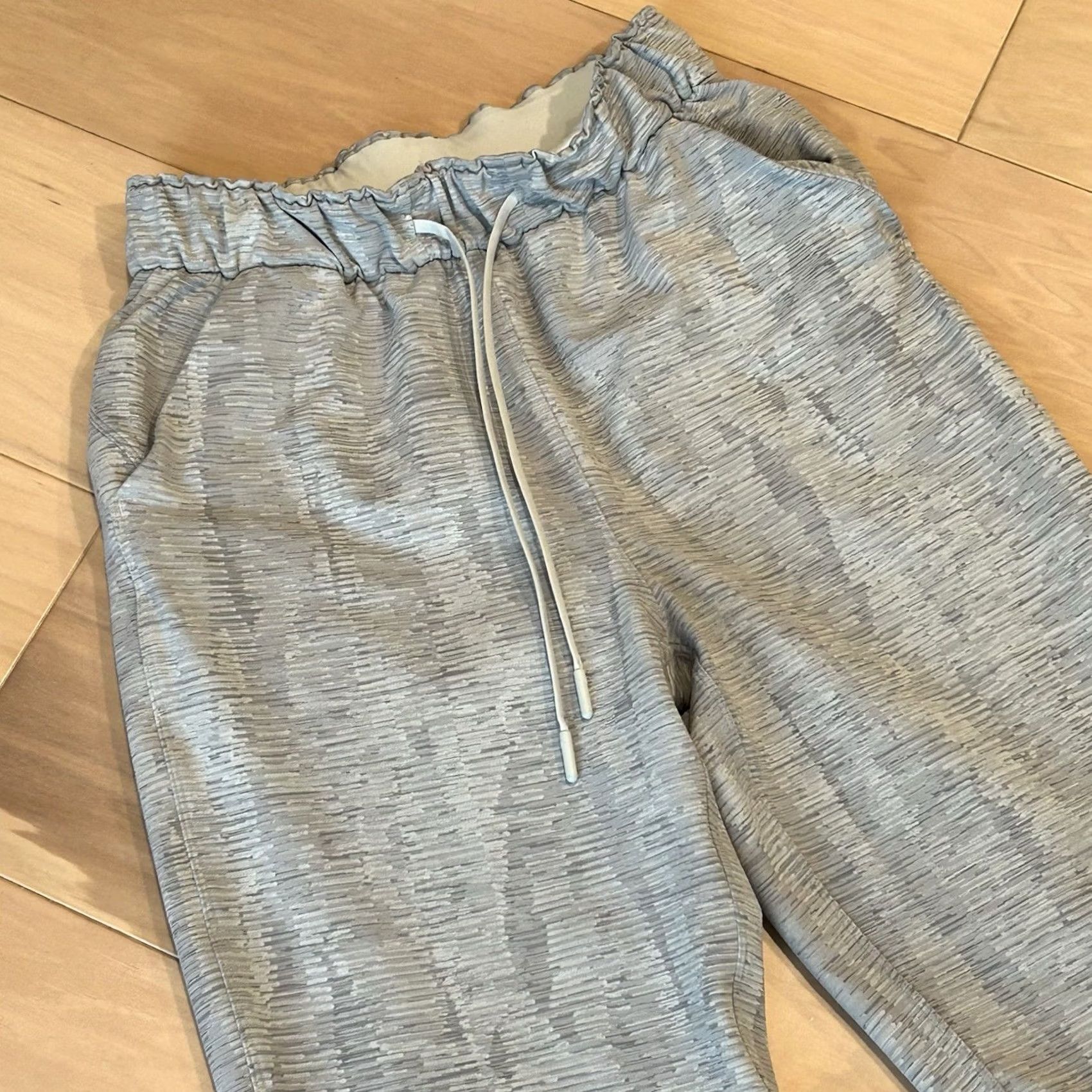 Lululemon Lululemon Pant Women's Gray Size 4 Size 27" / US 4 / IT 40 - 2 Thumbnail