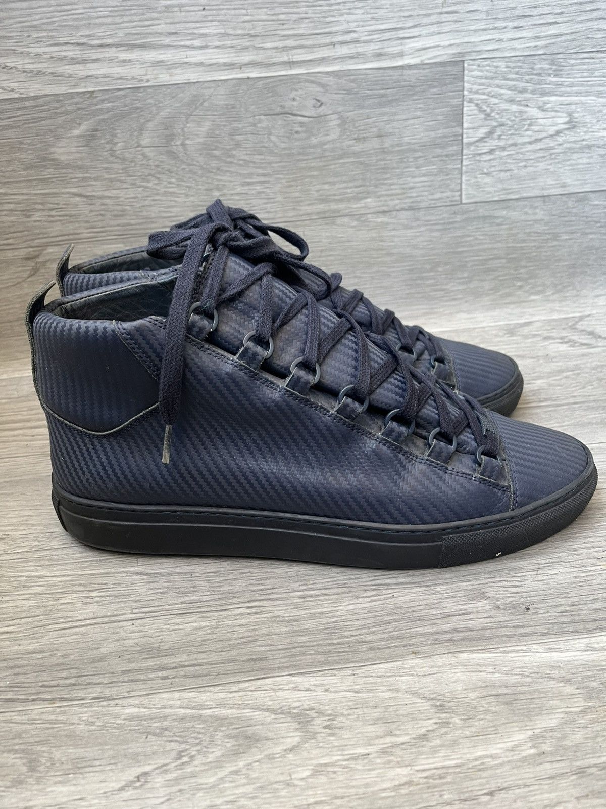 Balenciaga Balenciaga arena carbon blue hi-top sneakers sz 41 Size US 8 / EU 41 - 8 Thumbnail