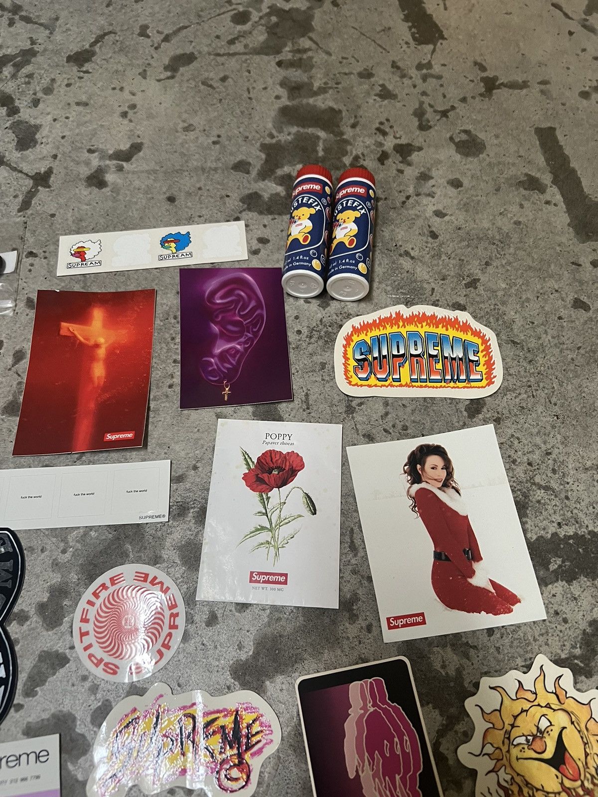 Supreme Supreme sticker and freebie accessory lot. Size ONE SIZE - 4 Thumbnail