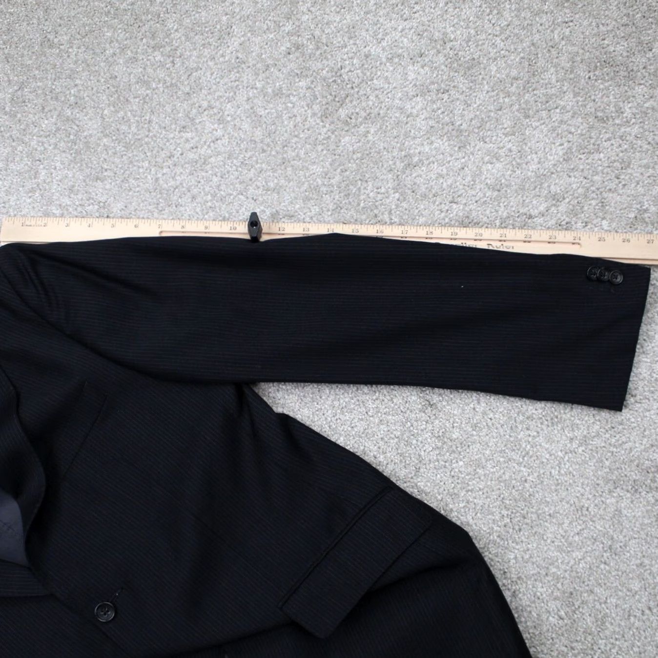 Banana Republic Banana Republic Blazer Men 42R Black Wool Pinstriped 2 Button Single-Breasted Jacket Coat Regular Vintage? (No) Size 42R - 5 Thumbnail