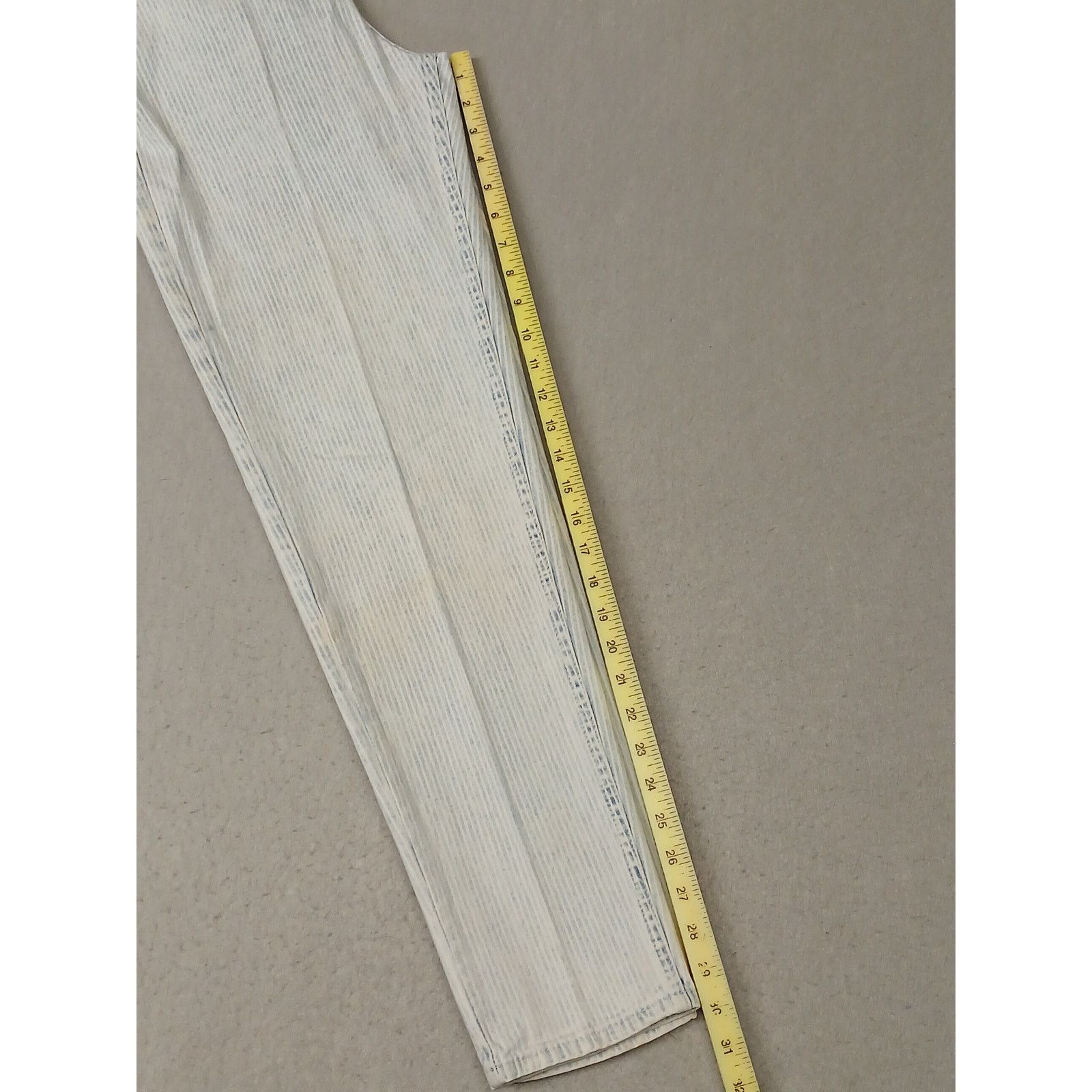 Lee Lee (8M) Vintage High Rise Tapered Leg Light Wash Jeans Size 30" / US 8 / IT 44 - 4 Thumbnail