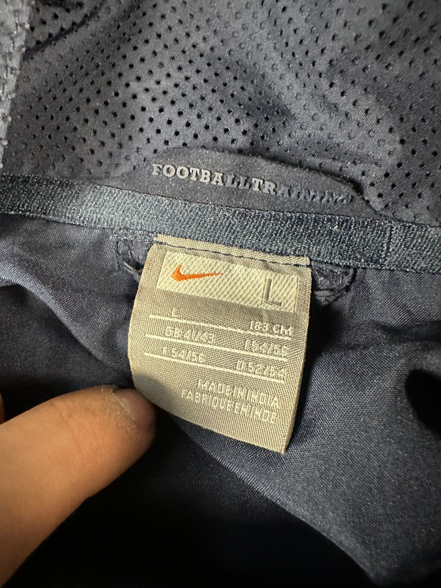 Nike 00s Vintage Nike FC Barcelona Nylon Zip Tracksuit Y2k Size US L / EU 52-54 / 3 - 8 Thumbnail