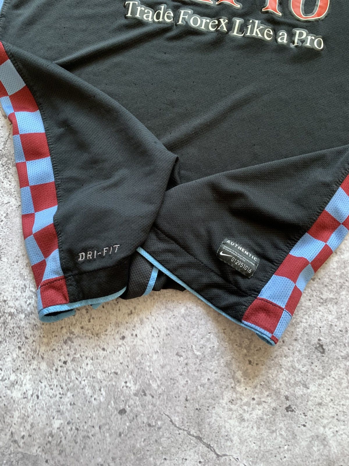 Nike 🔥NIKE ASTON VILLA 2010 2011 AWAY SOCCER JERSEY SHIRT Size US XL / EU 56 / 4 - 7 Thumbnail