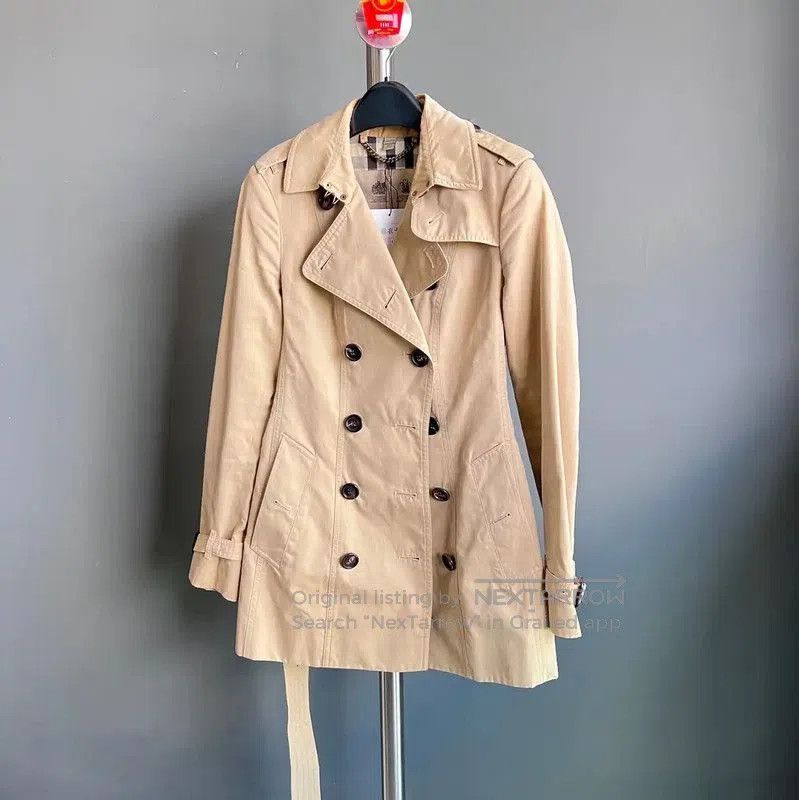 Burberry Burberry Khaki Cotton Women's Trench Coat. Size M / US 6-8 / IT 42-44 - 1 Thumbnail