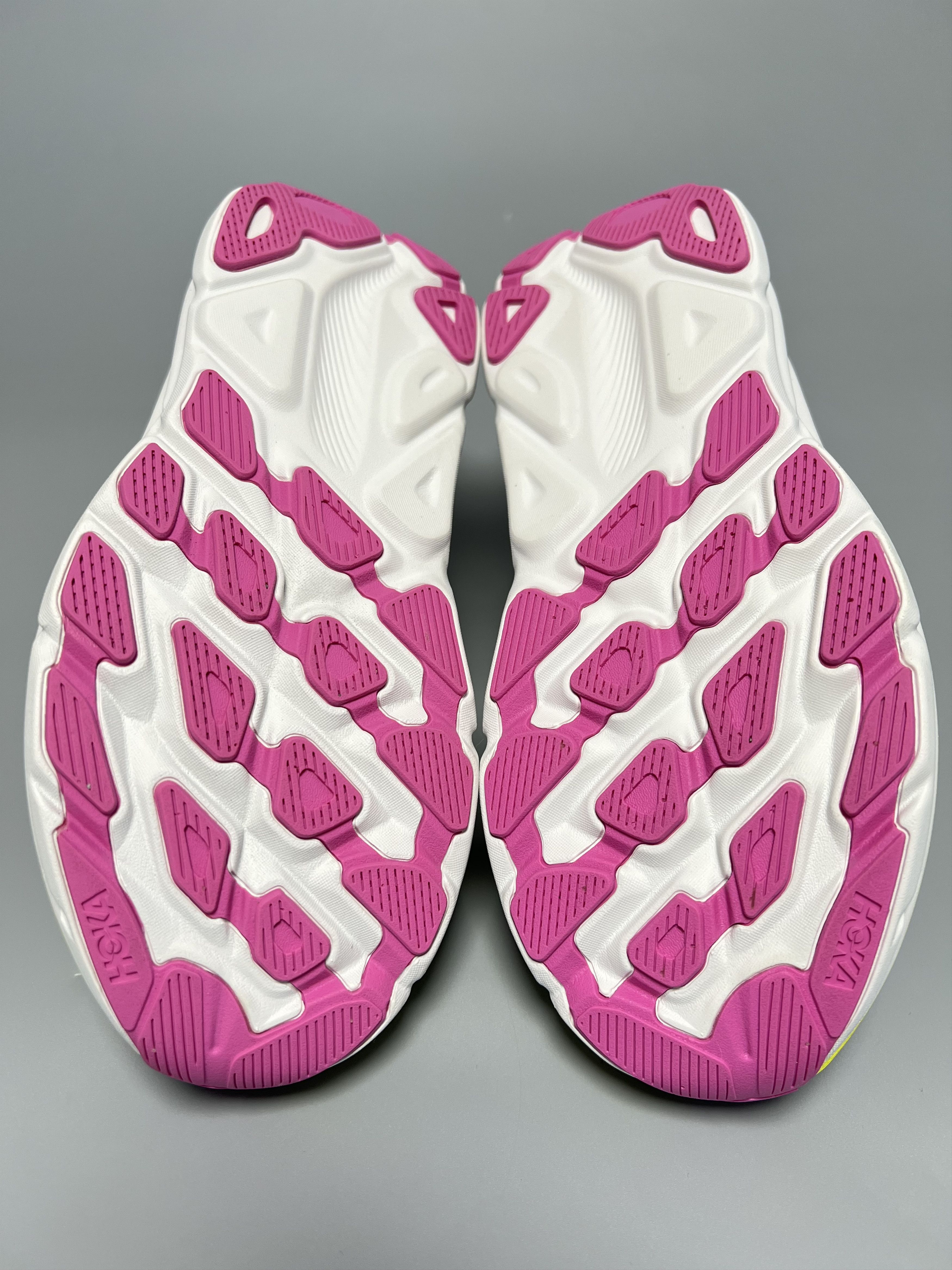 Hoka 8.5D Hoka One One Clifton 9 Men's Running Shoes Walking Gym Size US 8.5 / EU 41-42 - 14 Thumbnail