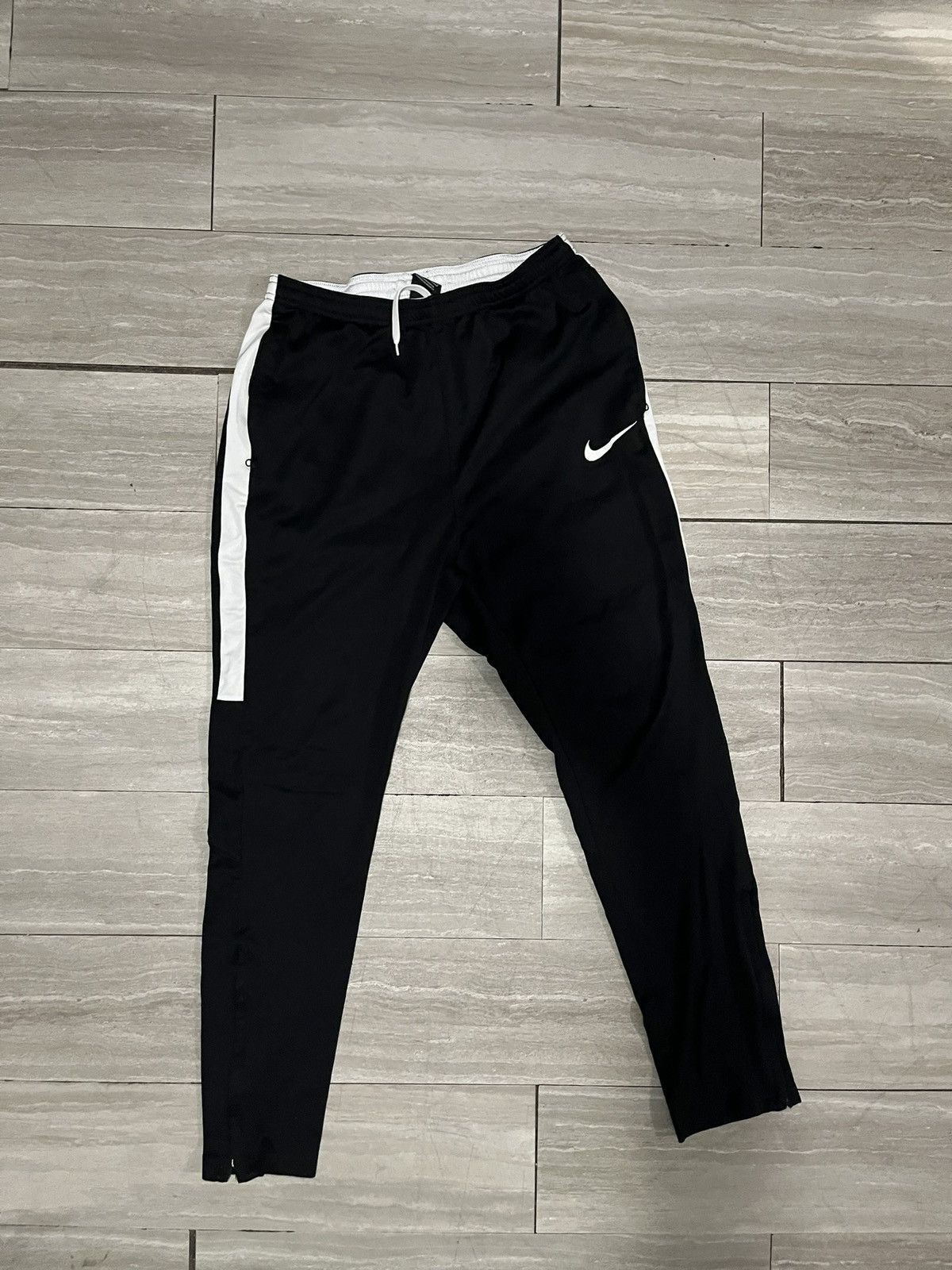 Nike Nike track pants Size US 34 / EU 50 - 1 Thumbnail
