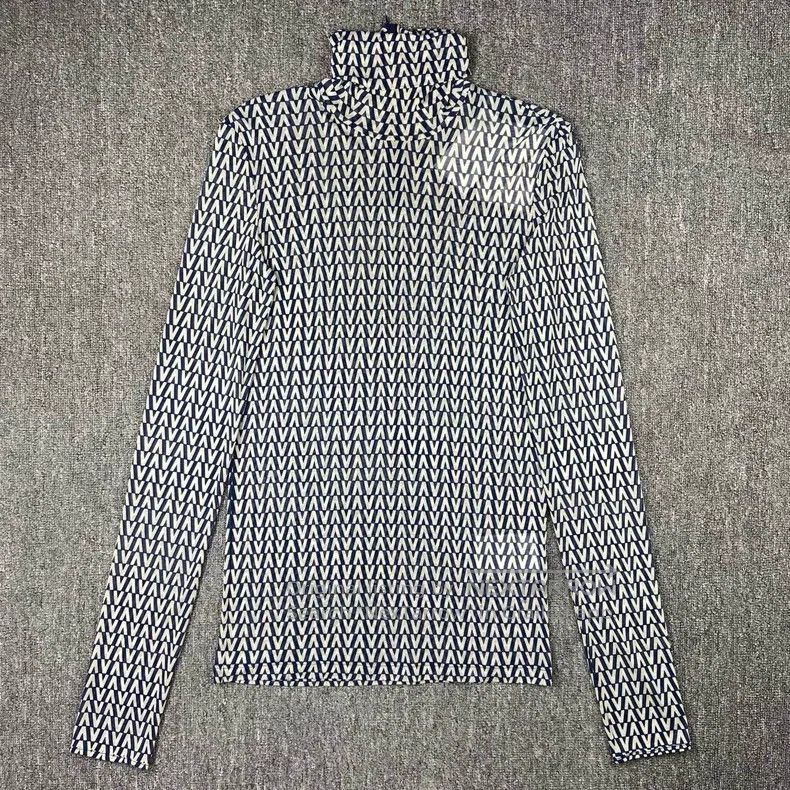 Valentino Valentino The letters are printed with long sleeves Size US M / EU 48-50 / 2 - 2 Thumbnail