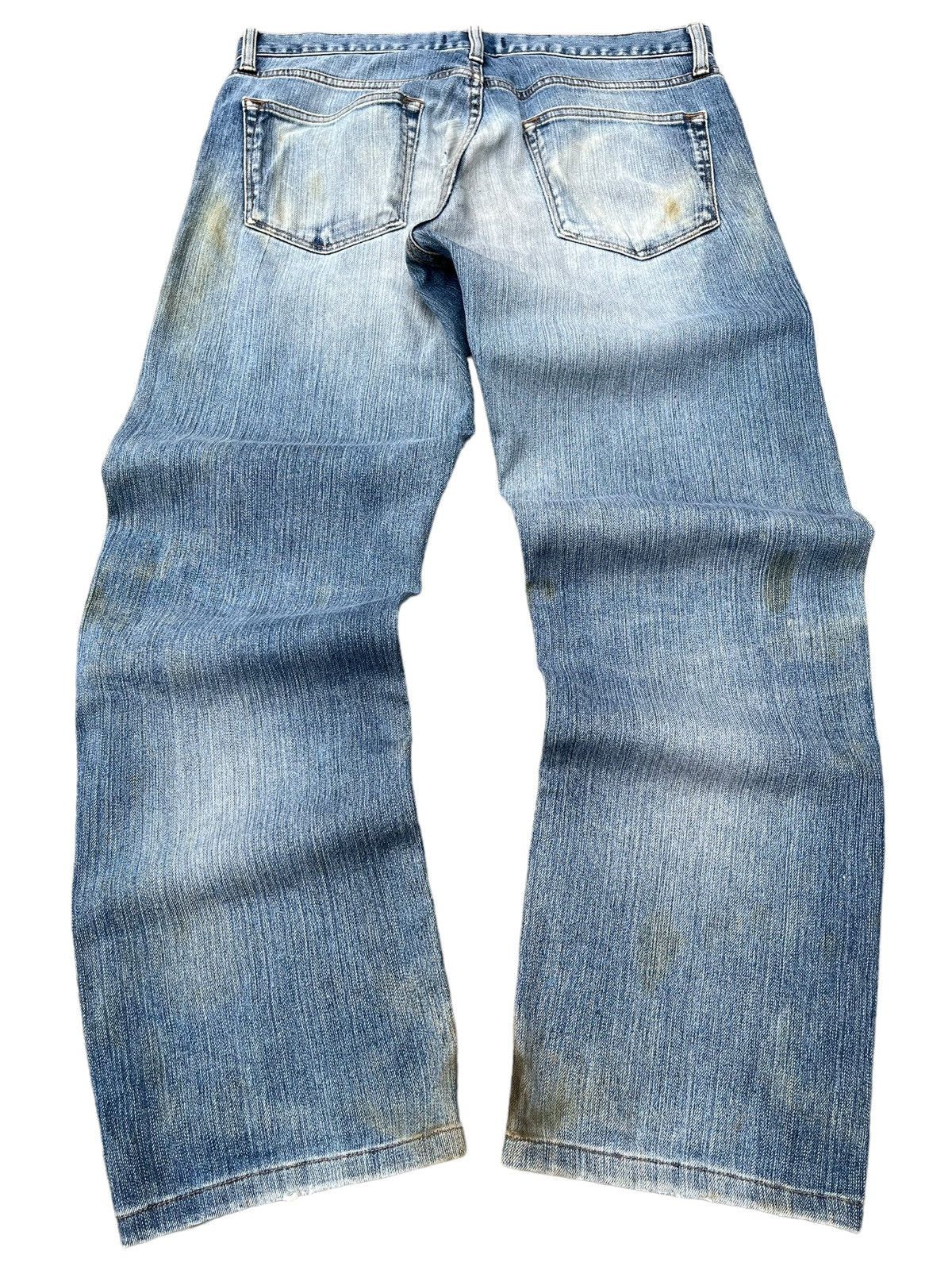 Undercover × Uniqlo Vintage Japanese Brand Dirty Mud Washed Classic Leg Jeans Size US 32 / EU 48 - 2 Thumbnail