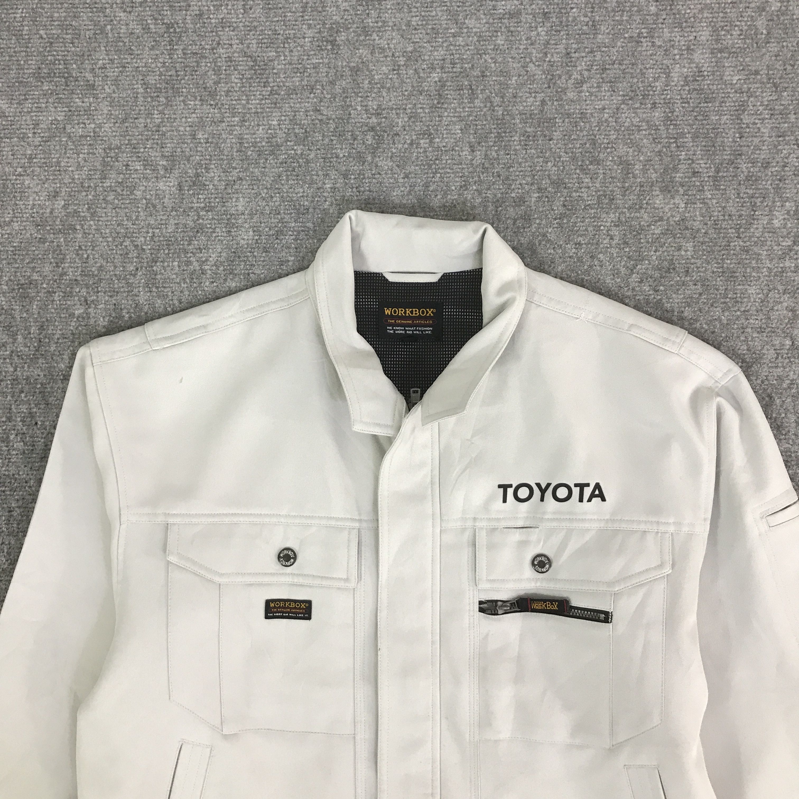 Sports Specialties TOYOTA RACING MOTORSPORT CUSTOM JACKET K124B17 Size US L / EU 52-54 / 3 - 3 Thumbnail
