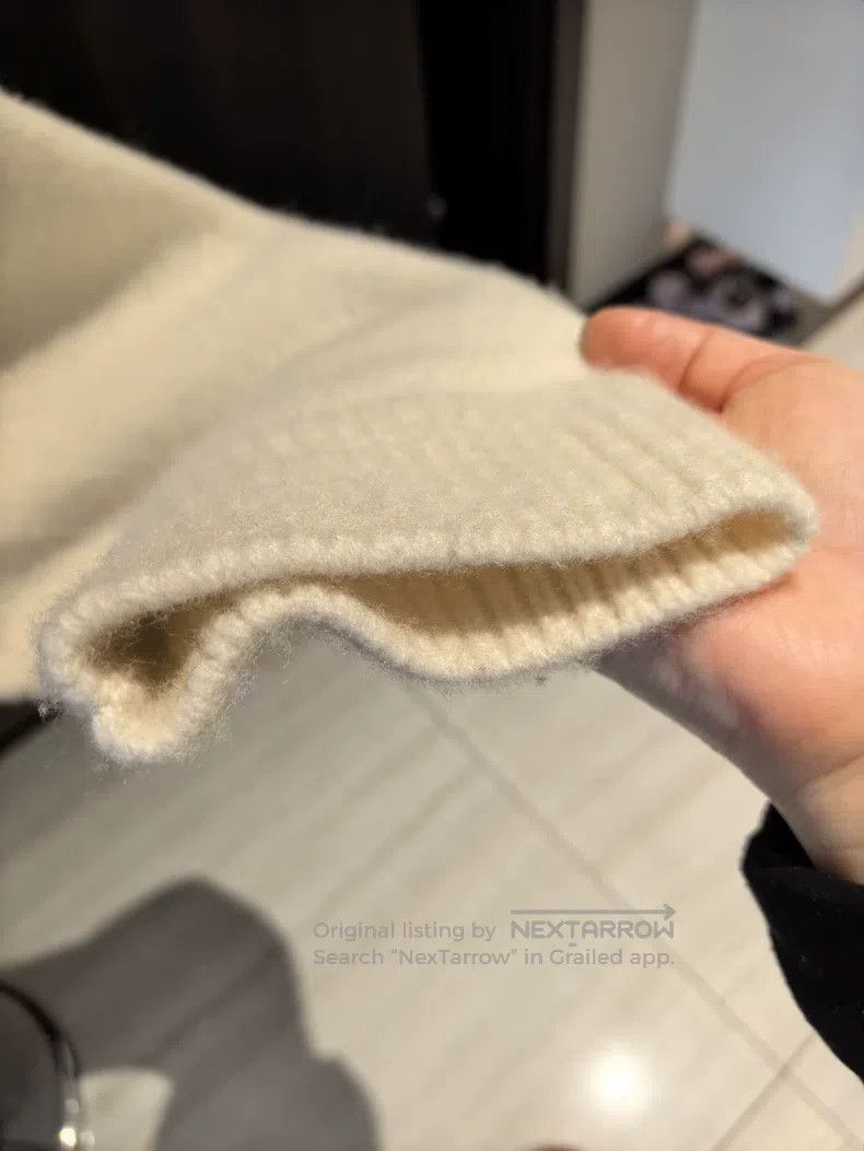 The Row The row size 0 Turtleneck pullover Size M / US 6-8 / IT 42-44 - 3 Thumbnail