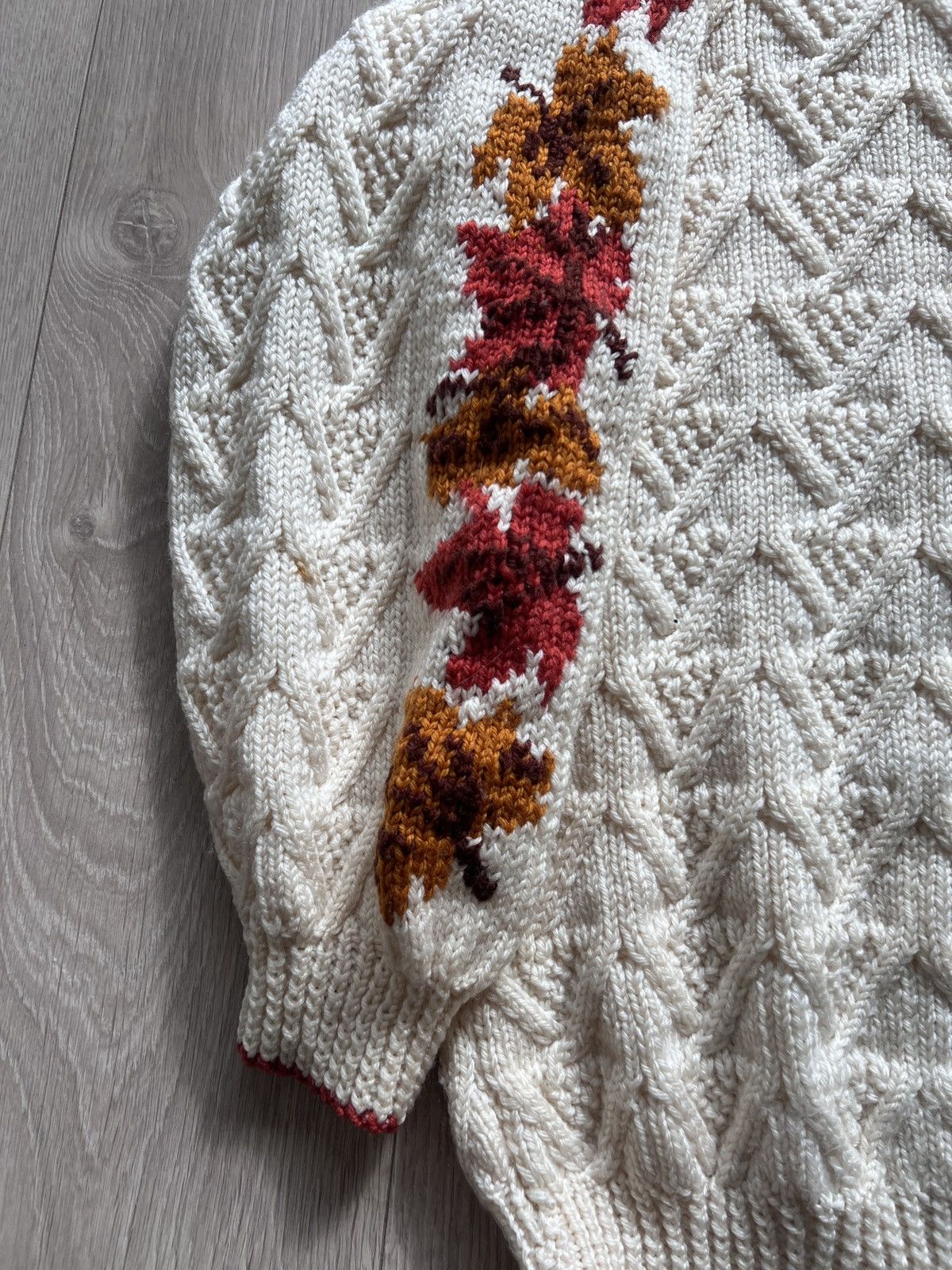 Vintage Vintage wool Knit Sweater Fall Leaves Maple cable 70s 80s 9s Size US L / EU 52-54 / 3 - 6 Thumbnail