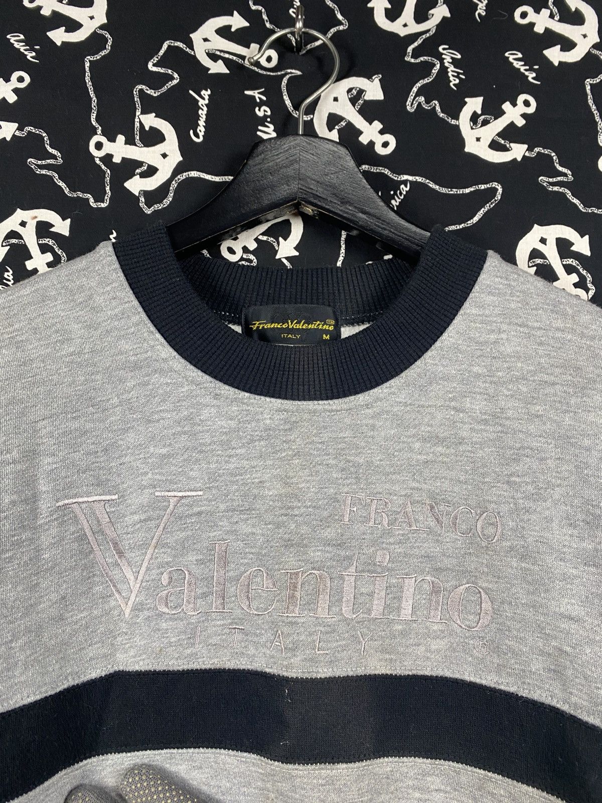 Japanese Brand Vintage Franco Valentino Italy Two-Tone Crewneck Sweatshirt Size US M / EU 48-50 / 2 - 7 Thumbnail