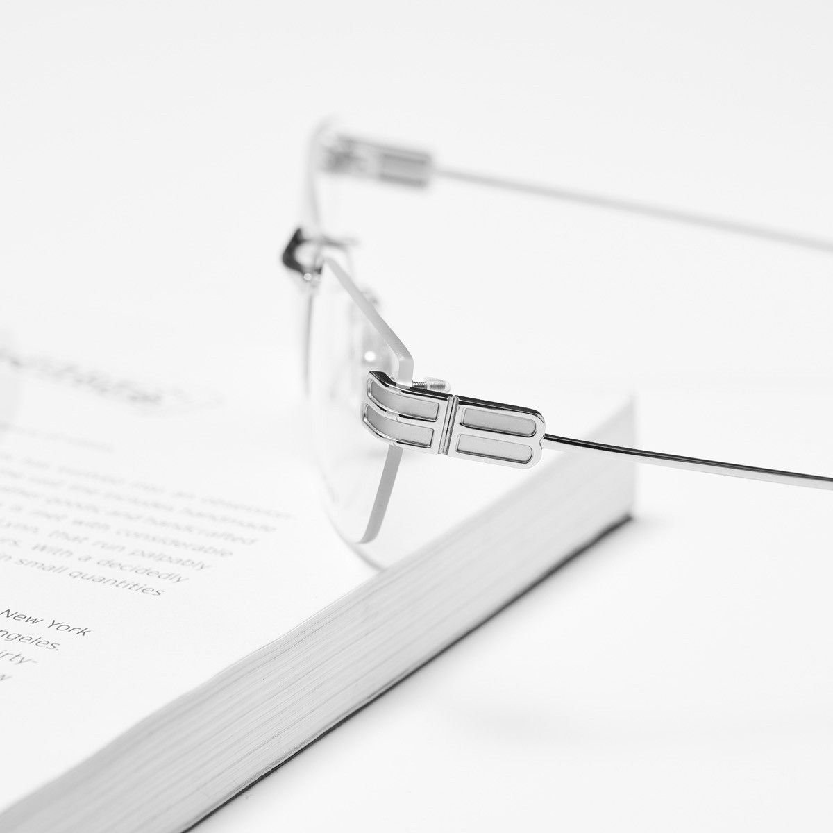 Balenciaga BALENCIAGA BB0490O 001 GLASSES Size ONE SIZE - 3 Thumbnail