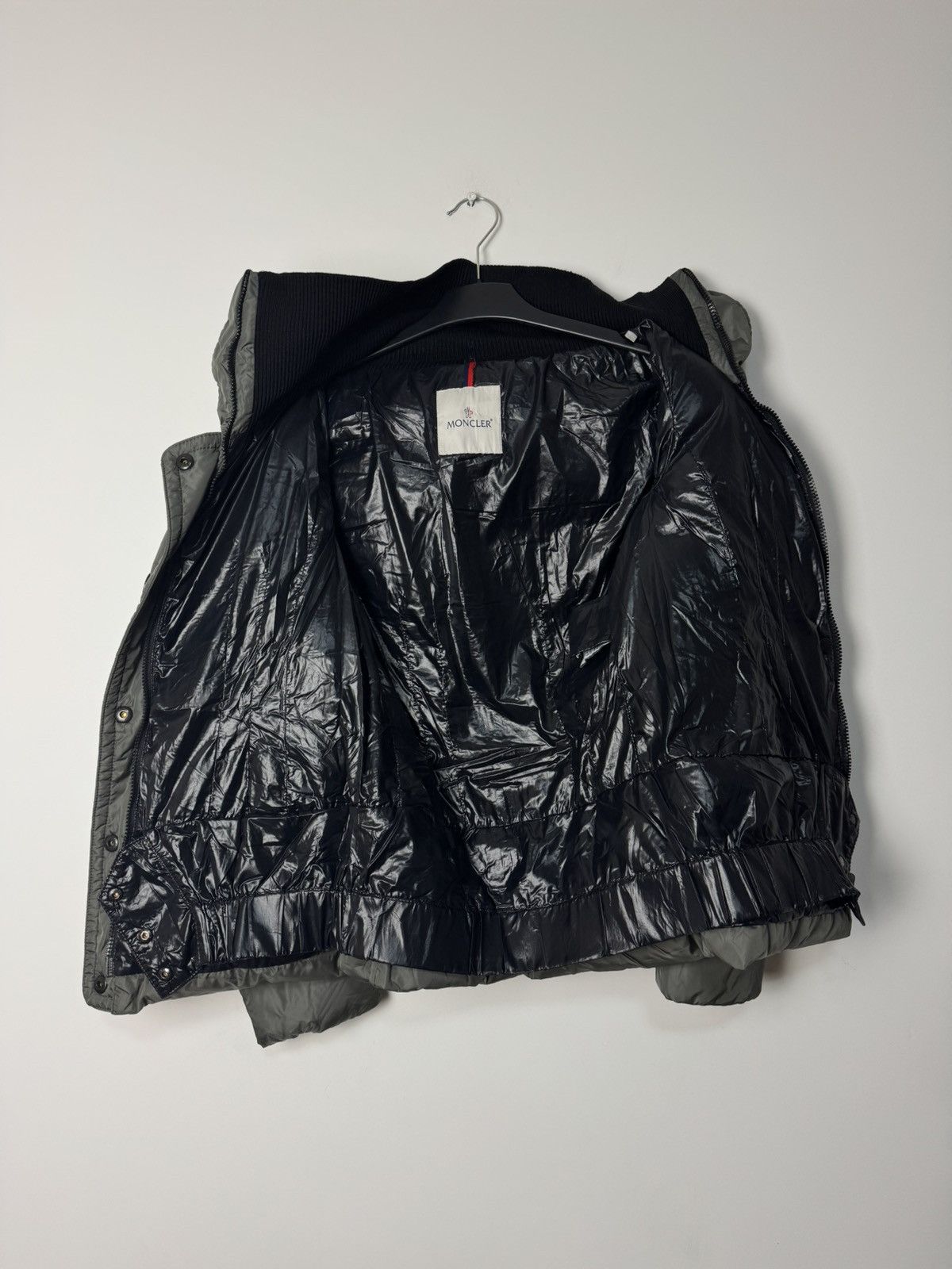 Moncler Moncler Vosges Down Jacket Olive Green Luxury Designer Size S / US 4 / IT 40 - 10 Thumbnail