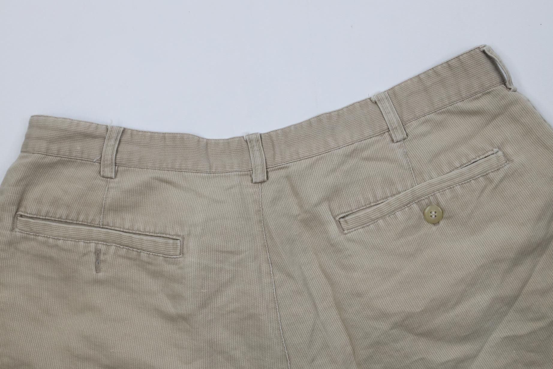 Vintage Vintage 90s Streetwear Above Knee Knit Chino Shorts Beige Size US 34 / EU 50 - 12 Thumbnail