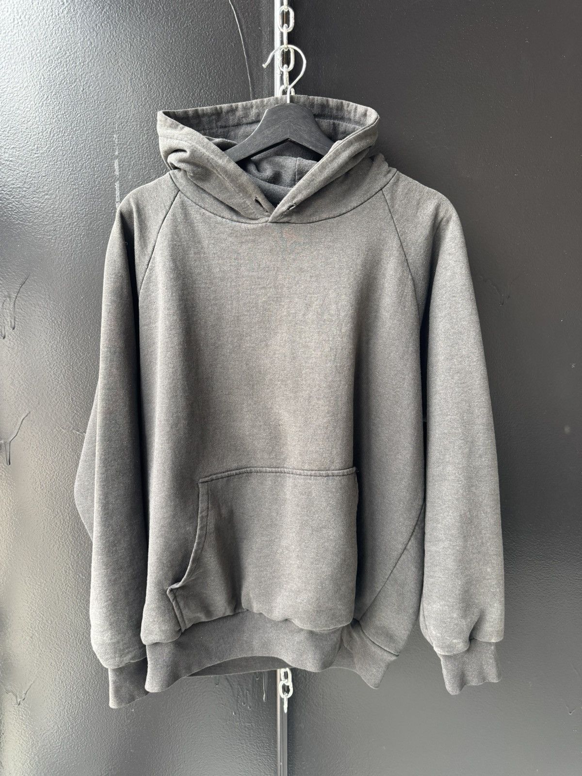 Chrome Hearts Vintage faded chrome hearts black tonal horse shoe hoodie Size US M / EU 48-50 / 2 - 4 Thumbnail