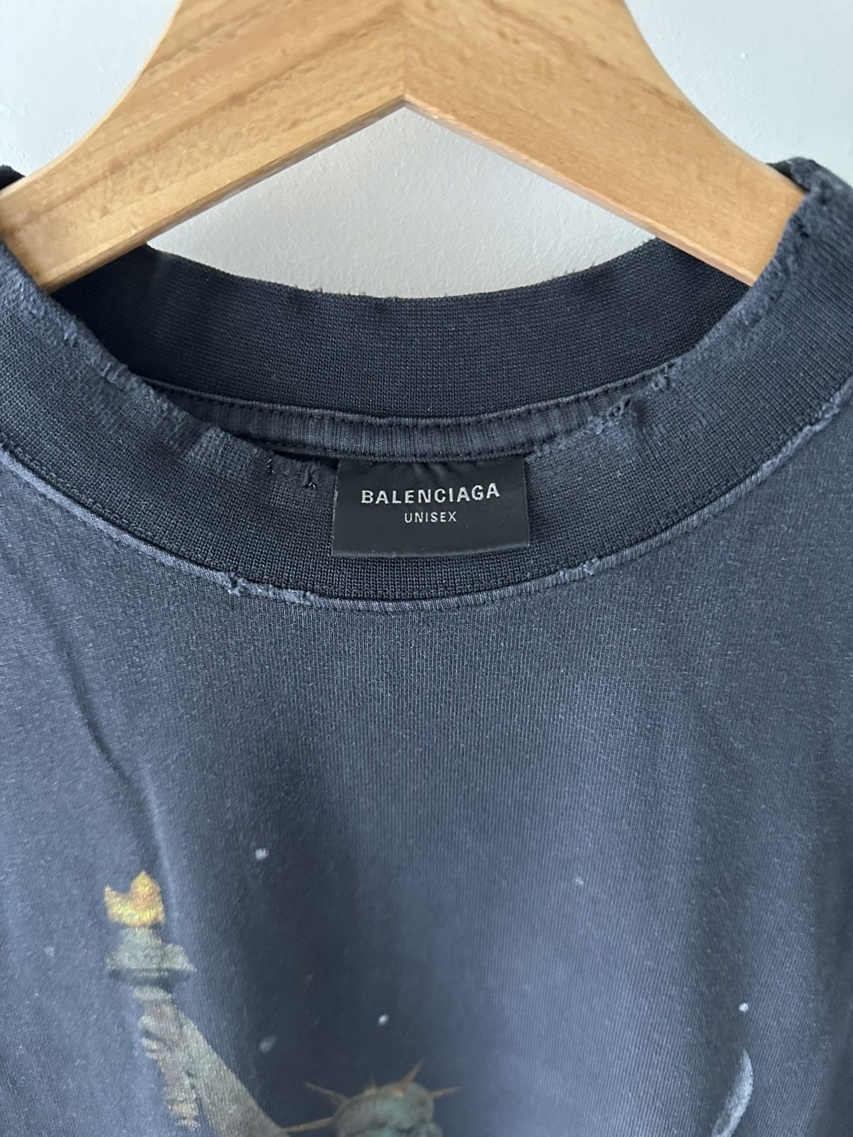 Balenciaga BALENCIAGA Statue of Liberty Paris T-Shirt (XS) Size US XS / EU 42 / 0 - 3 Thumbnail