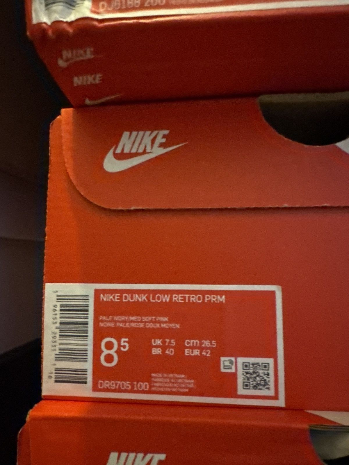 Nike Dunk Low Retro “Valentines day 2023” Size US 8.5 / EU 41-42 - 7 Thumbnail