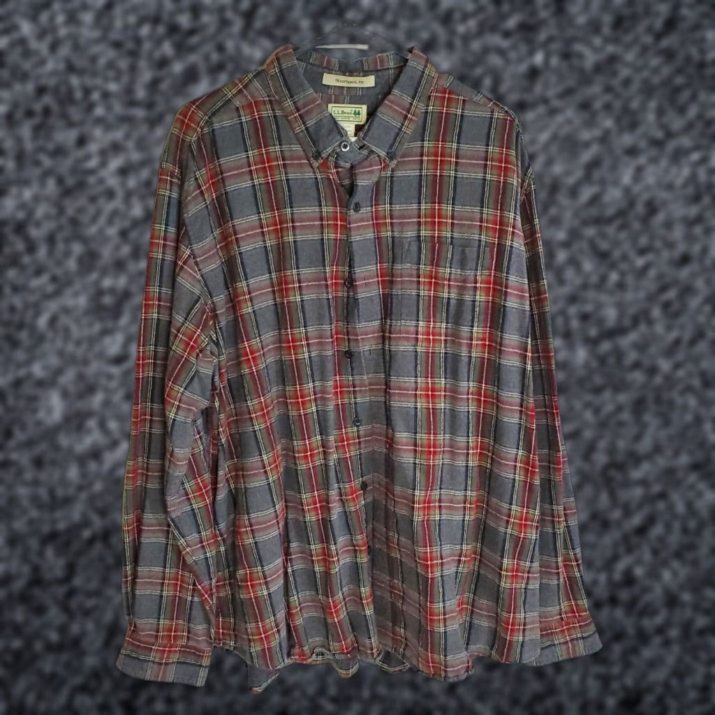 Vintage VINTAGE L.L. BEAN Button-Up Shirt Flannel Check XLT Mens Red Plaid Casual Workwear Outdoor Size US XL / EU 56 / 4 - 1 Thumbnail