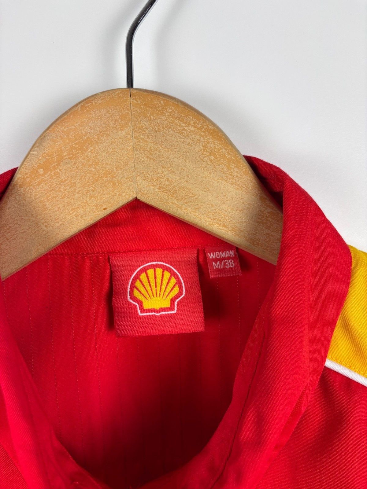 Ferrari Vtg Shell V-Power Scuderia Ferrari Formula 1 Team Shirt M Size M / US 6-8 / IT 42-44 - 8 Thumbnail